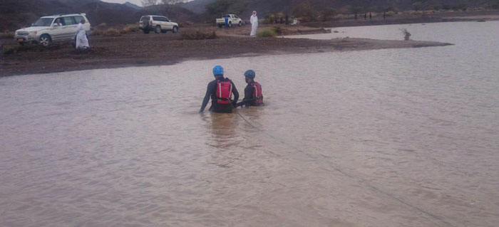 Oman weather: Thursday's rescue operations, wadis in Muscat