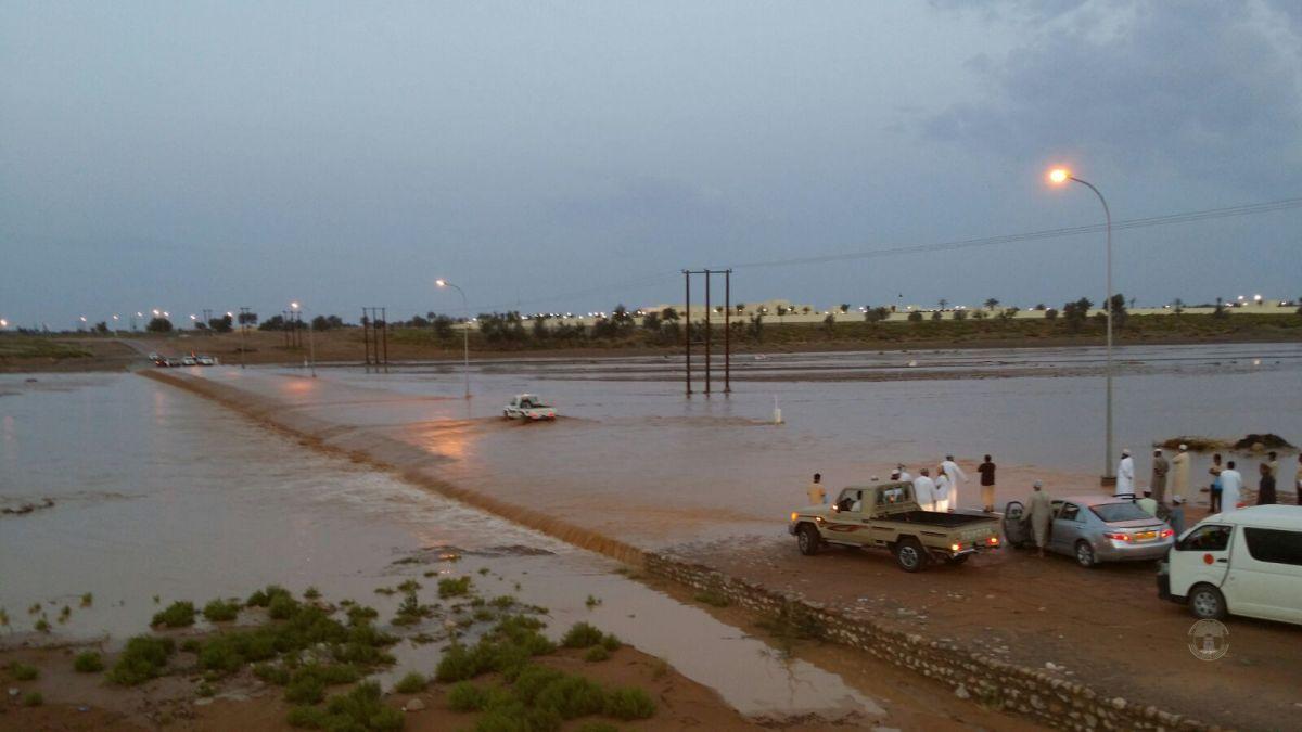 Oman weather: Rain falls in several parts of Muscat
