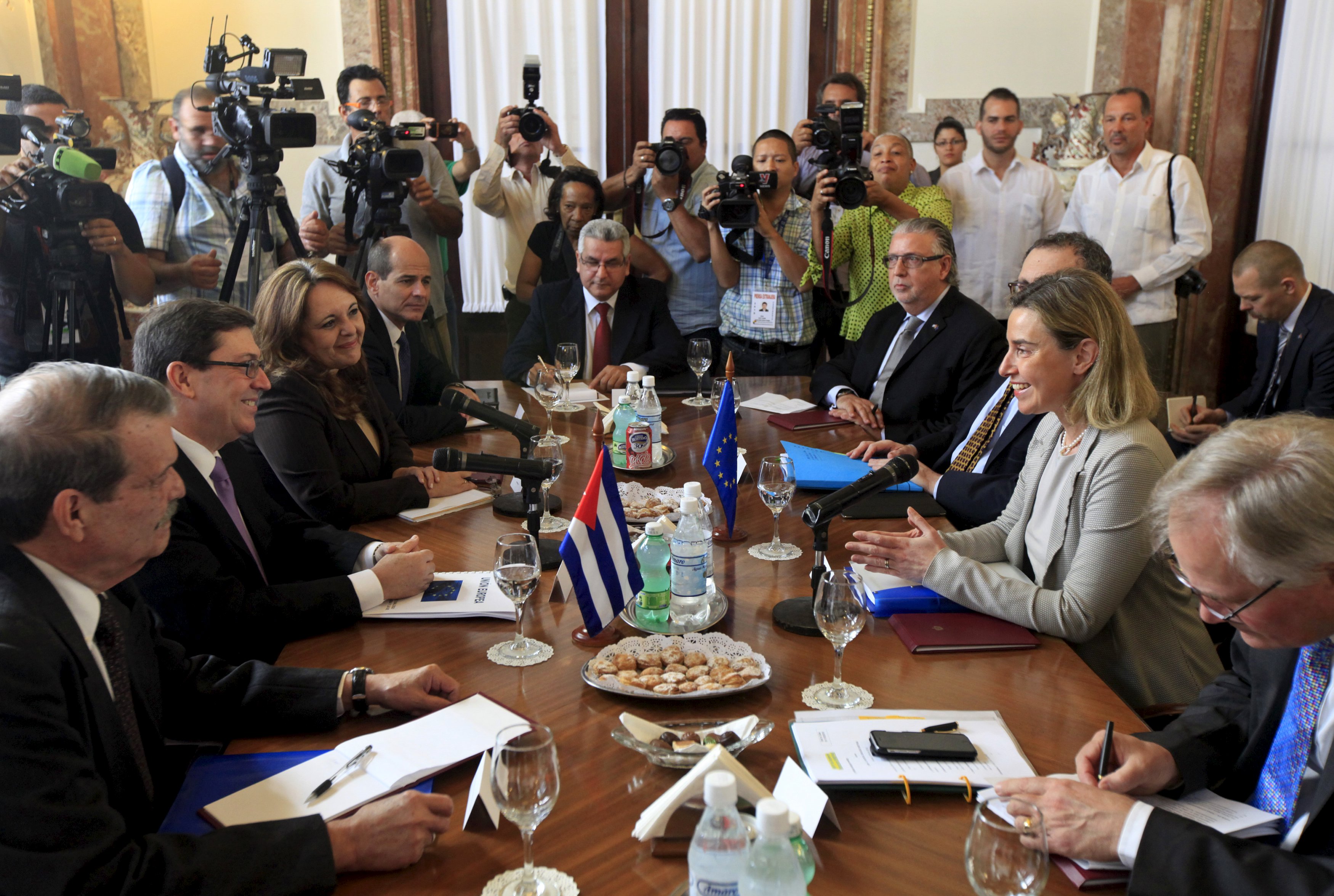 EU pact to establish full ties as Cuba's thaw with West progresses