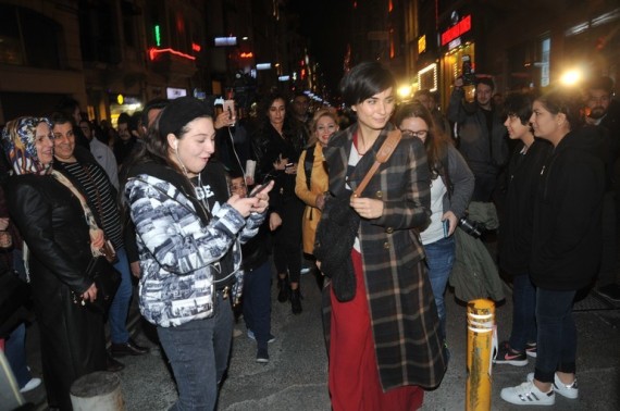 السياح العرب يثيرون مخاوف الممثلة التركية "لميس"