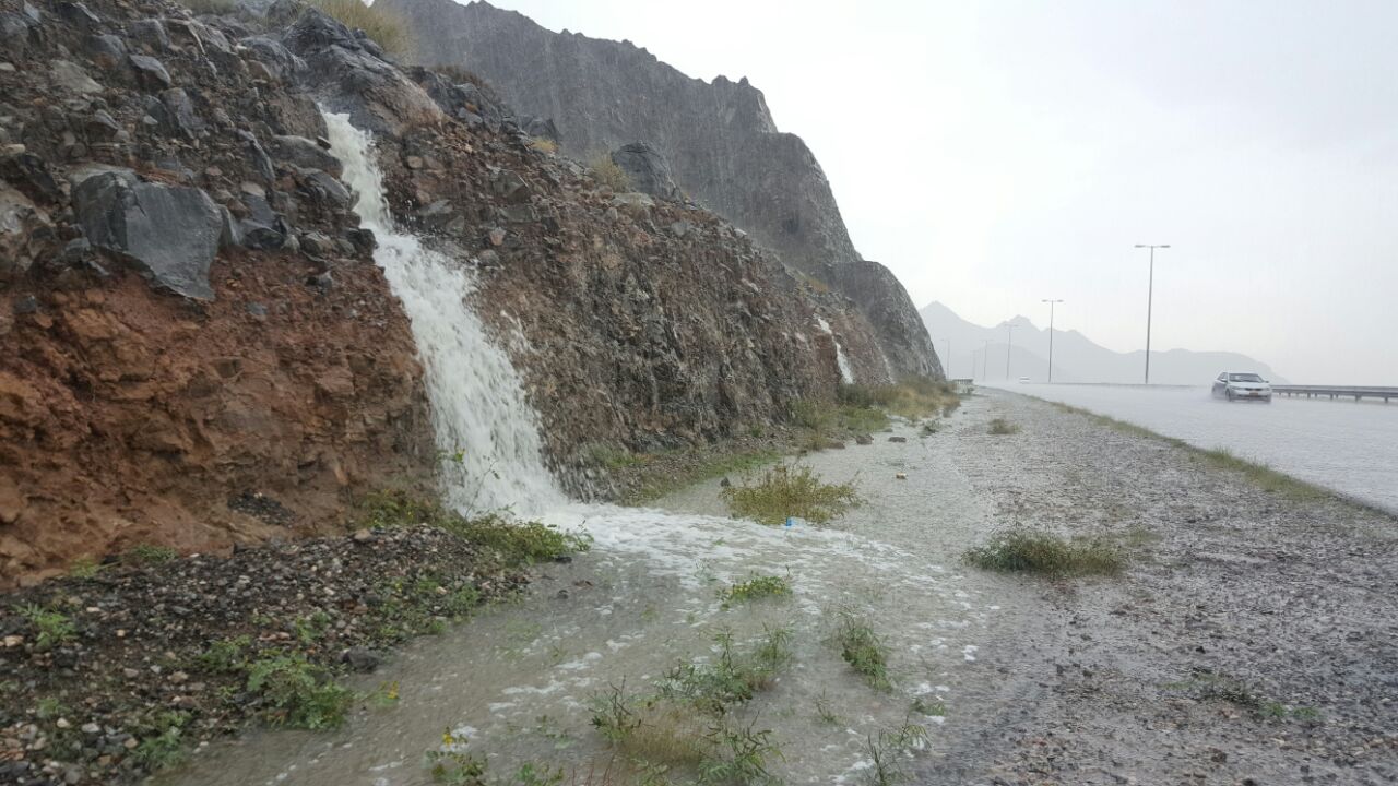Oman weather: Rain begins in many parts of Sultanate