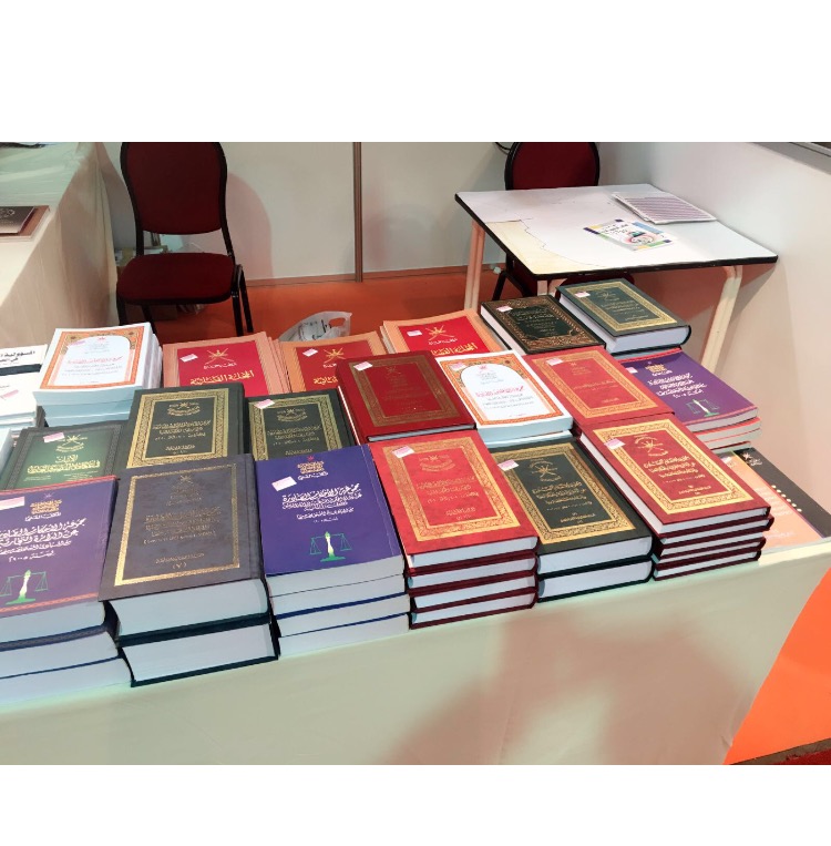 مشاركة مميزة لمجلس الشؤون الإدارية للقضاء في معرض الكتاب