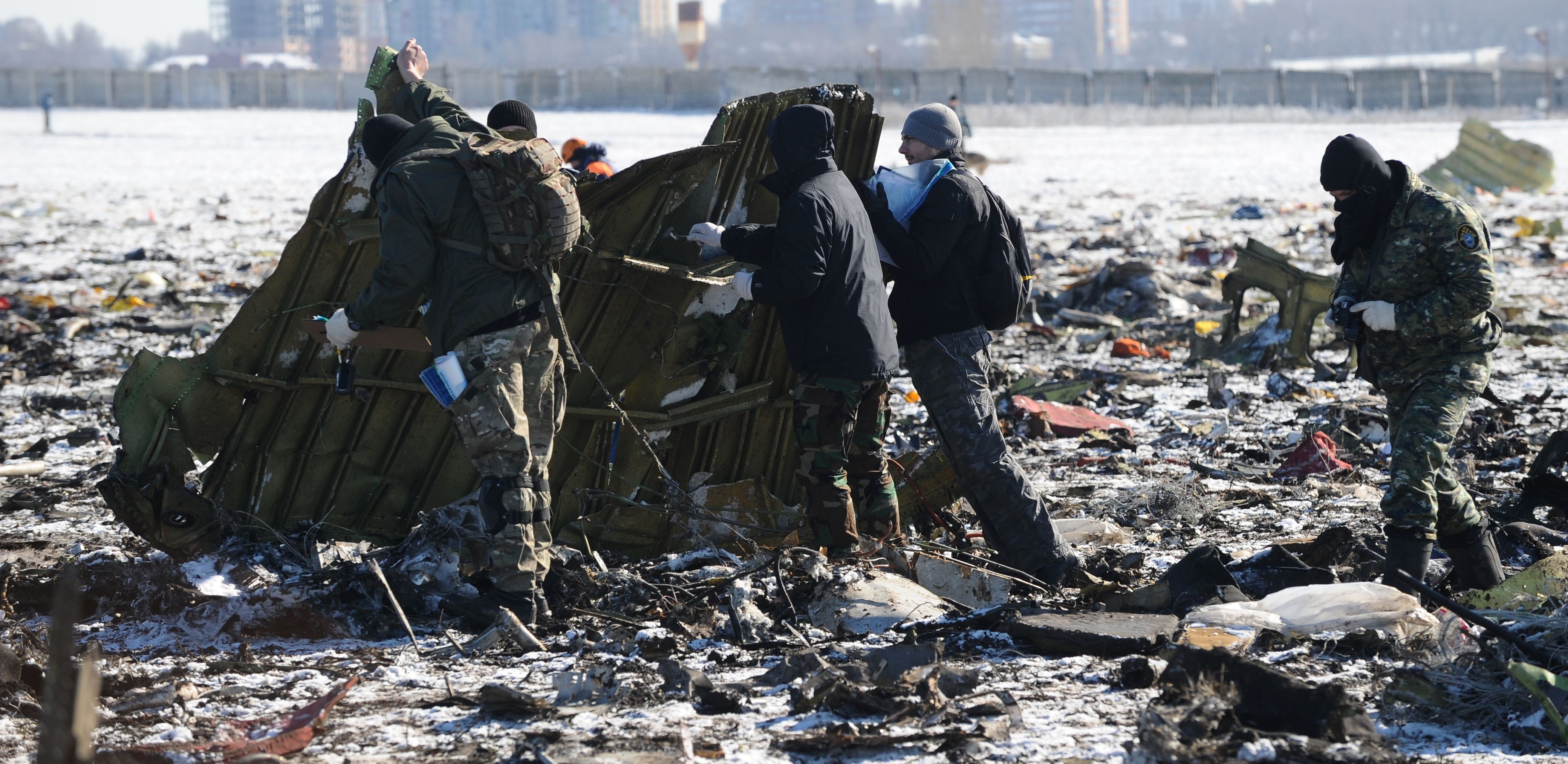 Flight recorders badly damaged in Russia plane crash