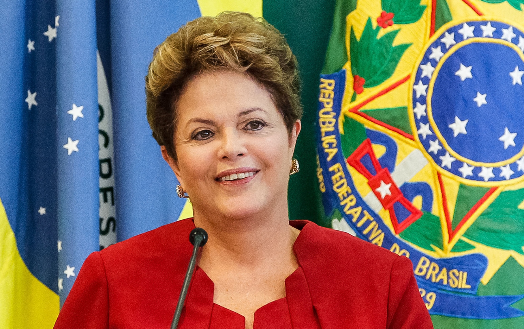 رئيسة البرازيل تقول إنها "لن تستقيل" وتحث المحكمة العليا على النزاهة