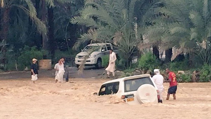 LIVE BLOG: PACDA rescues man stranded in Wadi Al Hoqain