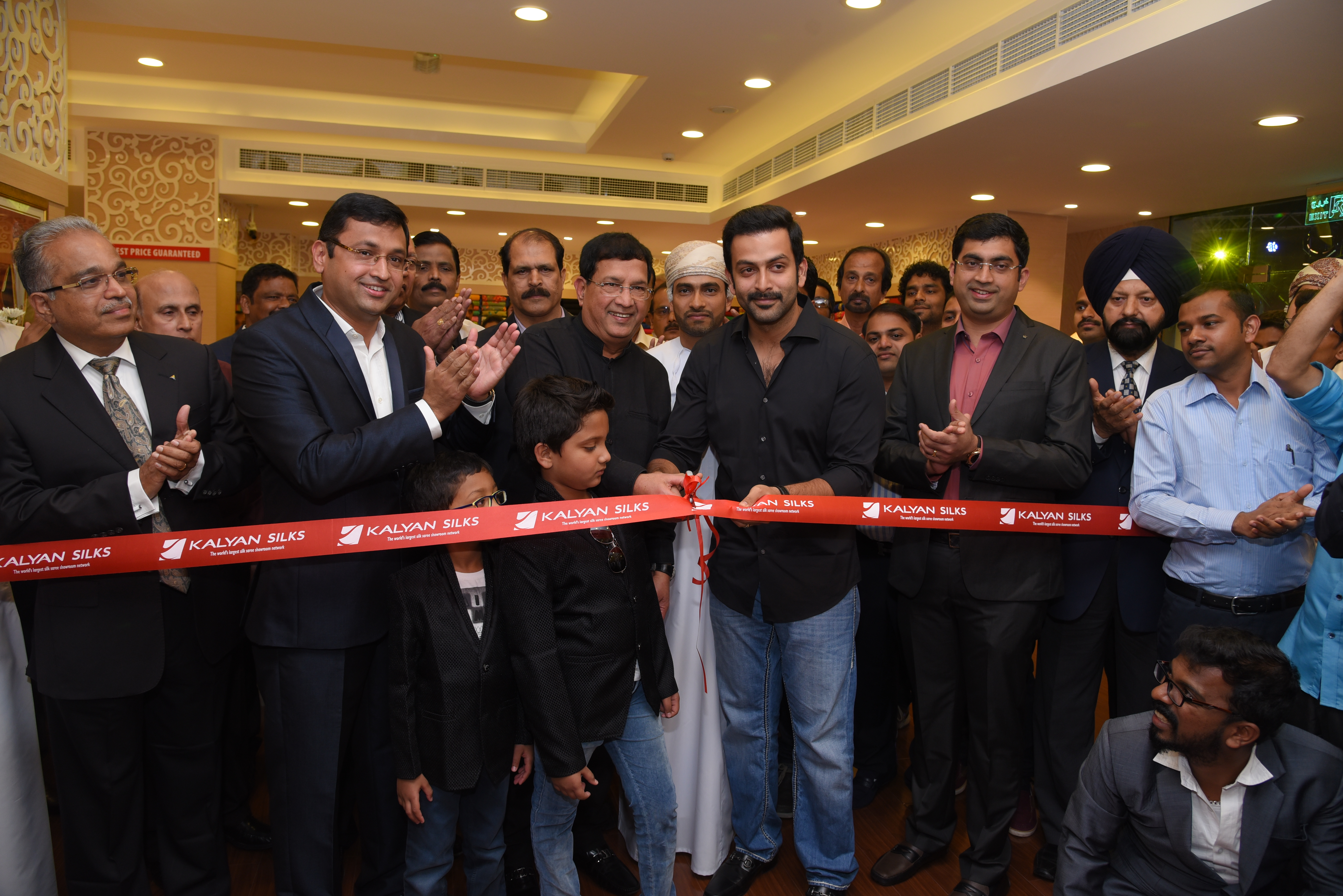 Kalyan Silks opens showroom in Muscat