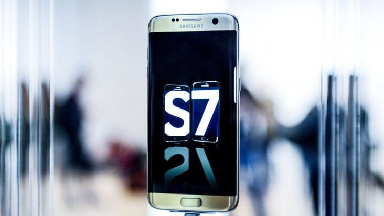مبيعات هاتف سامسونغ "غالكسي S7" تتجاوز كل التوقعات