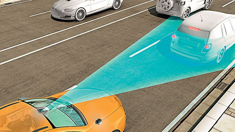 تويوتا تنوي اعتماد تقنية الفرملة الأتوماتيكية في معظم سياراتها