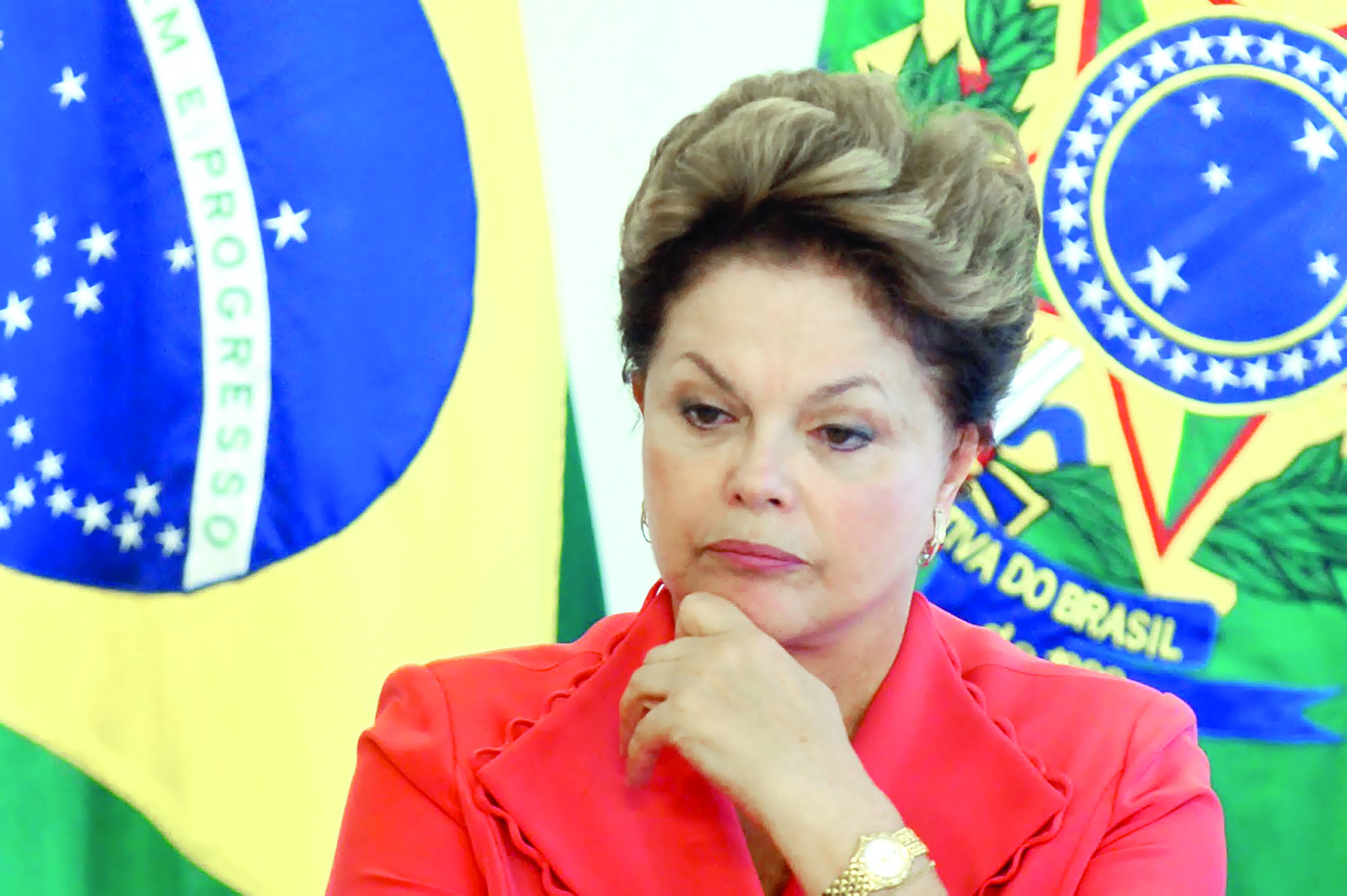 حلفاء رئيسة البرازيل يستعدون للتخلي عنها