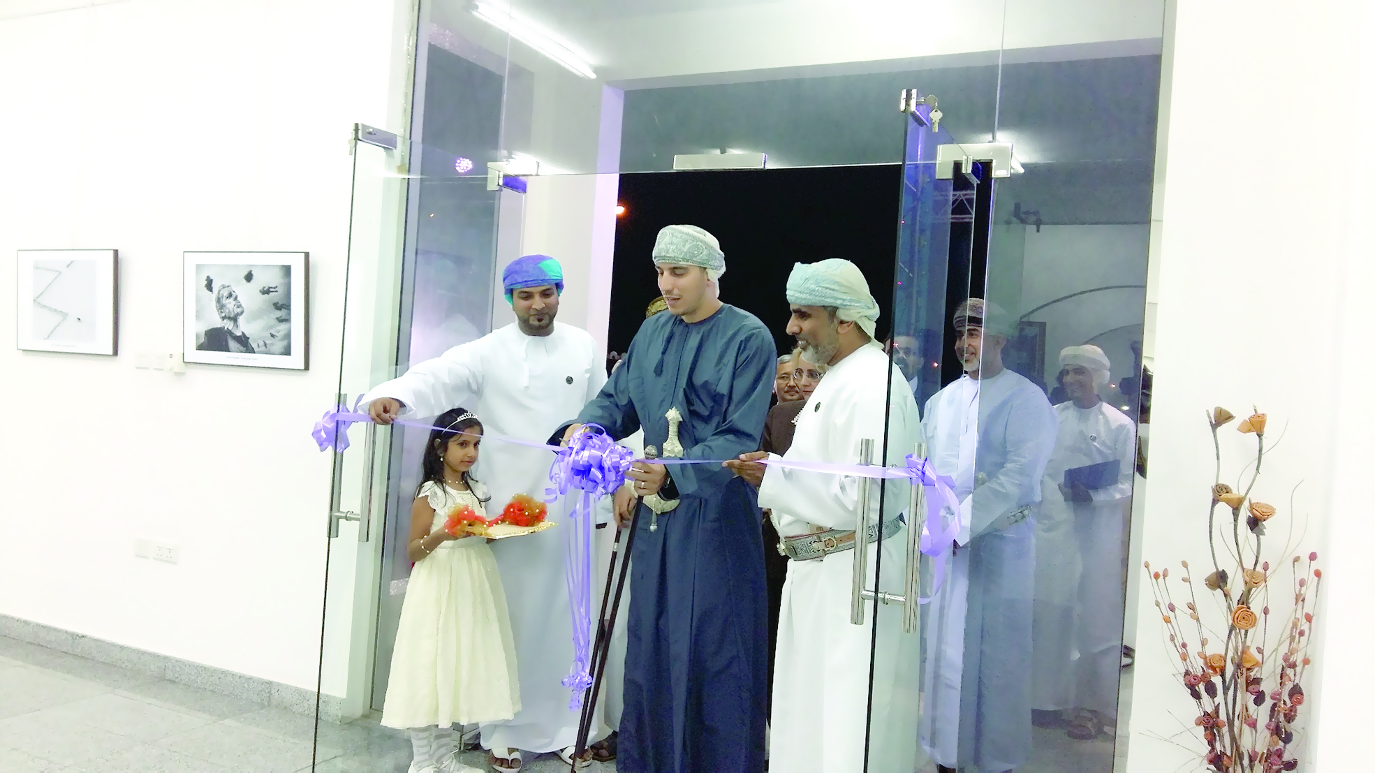 افتتاح معرض مسابقة أضواء عمان الدولية وتكريم الفائزين