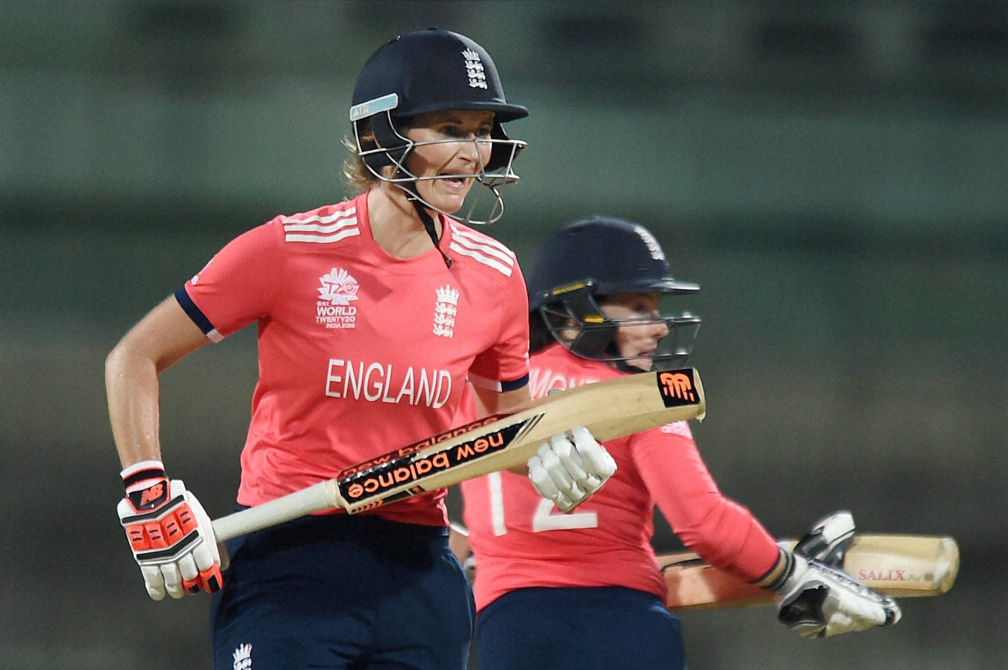 Unbeaten England out to settle scores with Australia