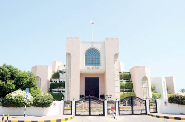 الإسكان : البت في (90) قضية إثبات ملك بمحافظة مسقط