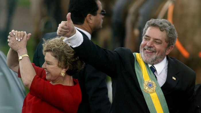 Brazil's ex-president Lula questioned in anti-graft bust