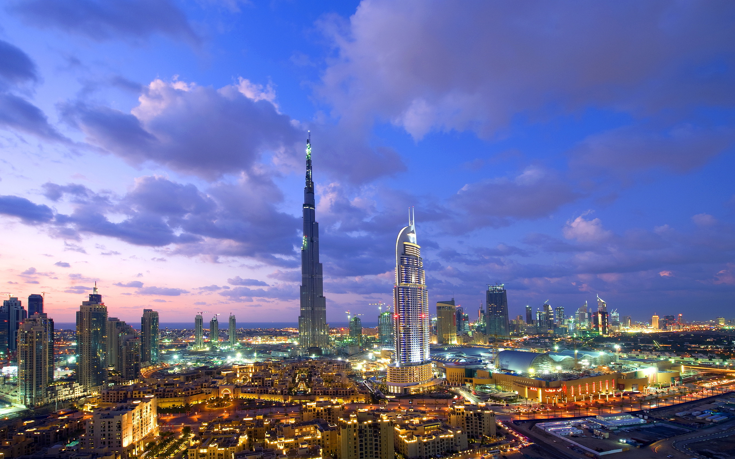 ما هي المدينة الأغلى للعيش والعمل في العالم؟