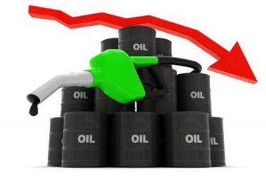 النفط يتراجع 3% بفعل مخاوف المعروض وتحذير جولدمان