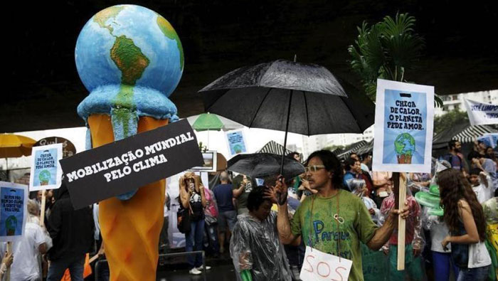 Political turmoil clouds outlook for Brazil's climate change plan