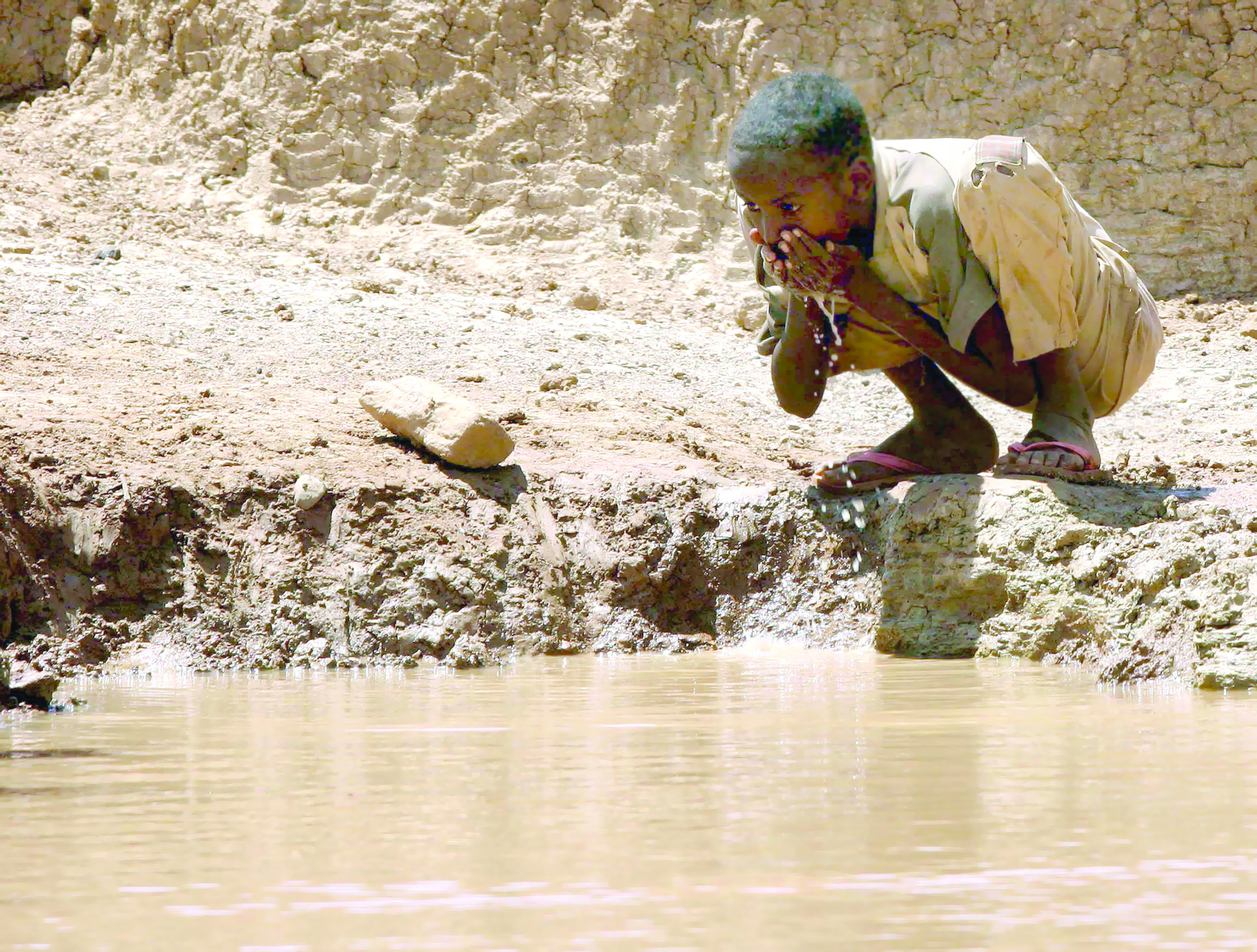 جفاف الأنهار في الصومال يهدد معيشة عشرات الآلاف