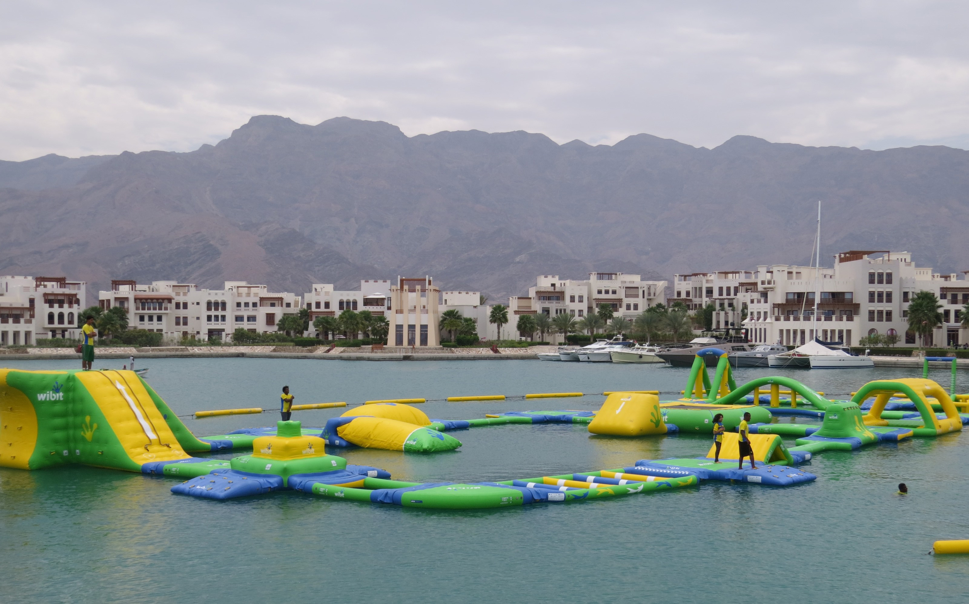 Oman Tourism: Water park at Jebel Sifah