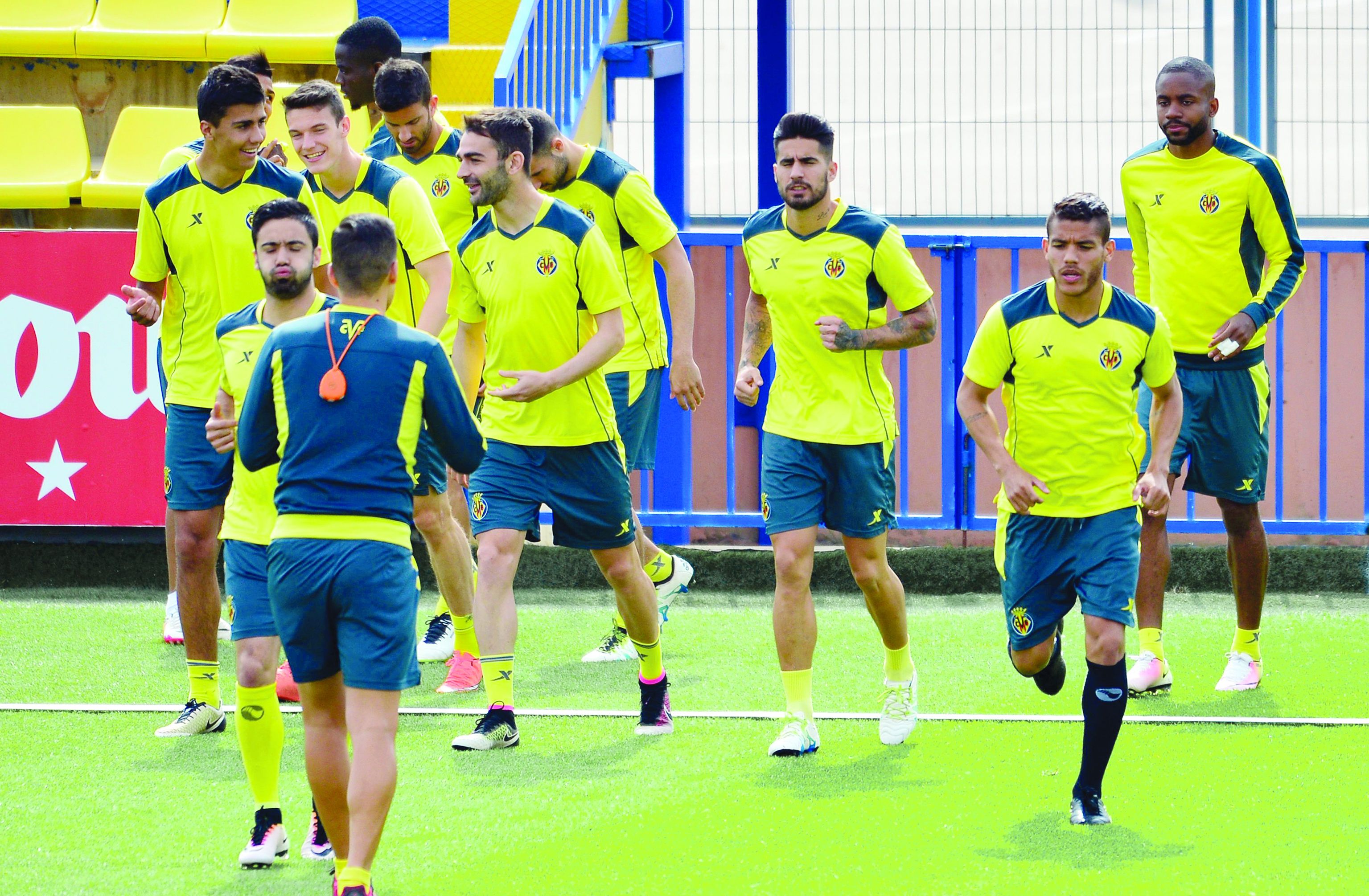 الدوري الاوروبي :
ليفربول في امتحان الغواصات الصفراء واشبيلية نحو اللقب الثالث