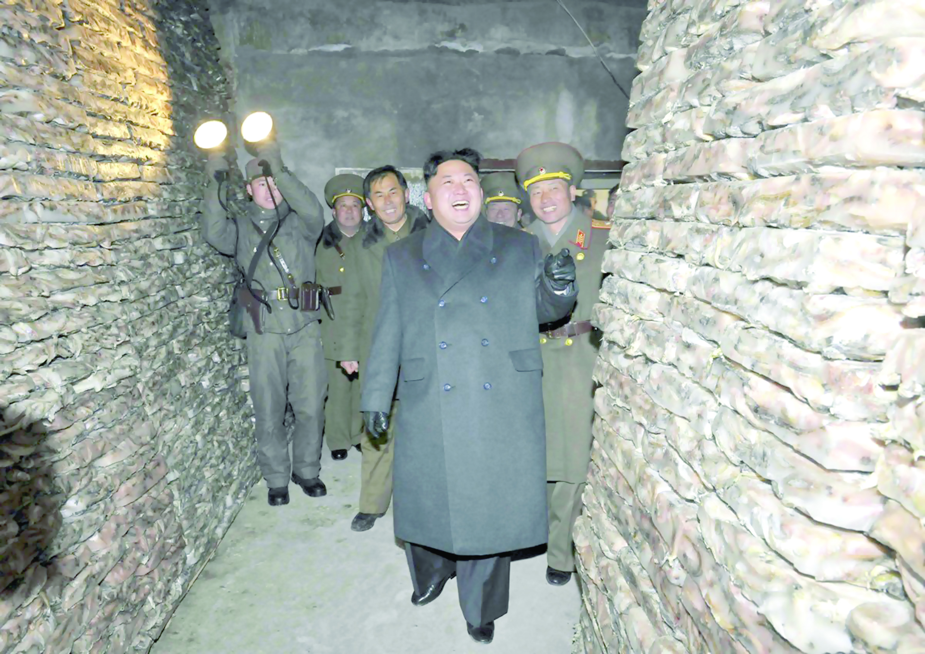 كوريا الشمالية تُحيي مخاوف "النووي"