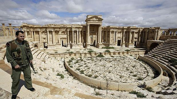الحرب في سوريا: الجيش السوري يعثر على "مقبرة جماعية" في تدمر