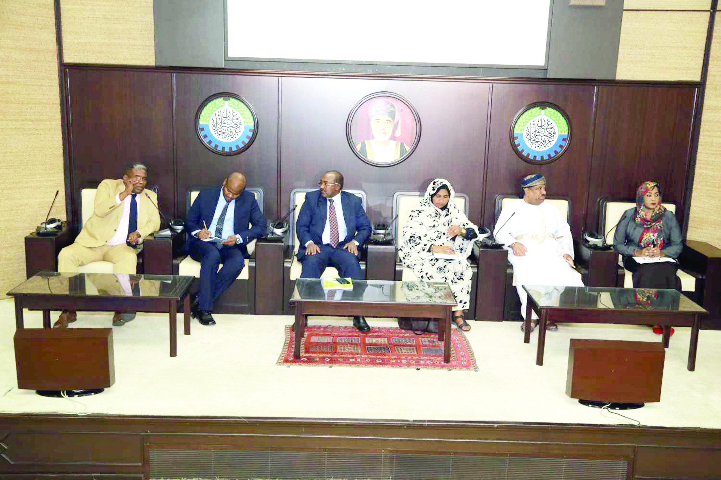 الملتقى العماني السوداني يدرس مناخ وفرص الاستثمار الزراعي والحيواني