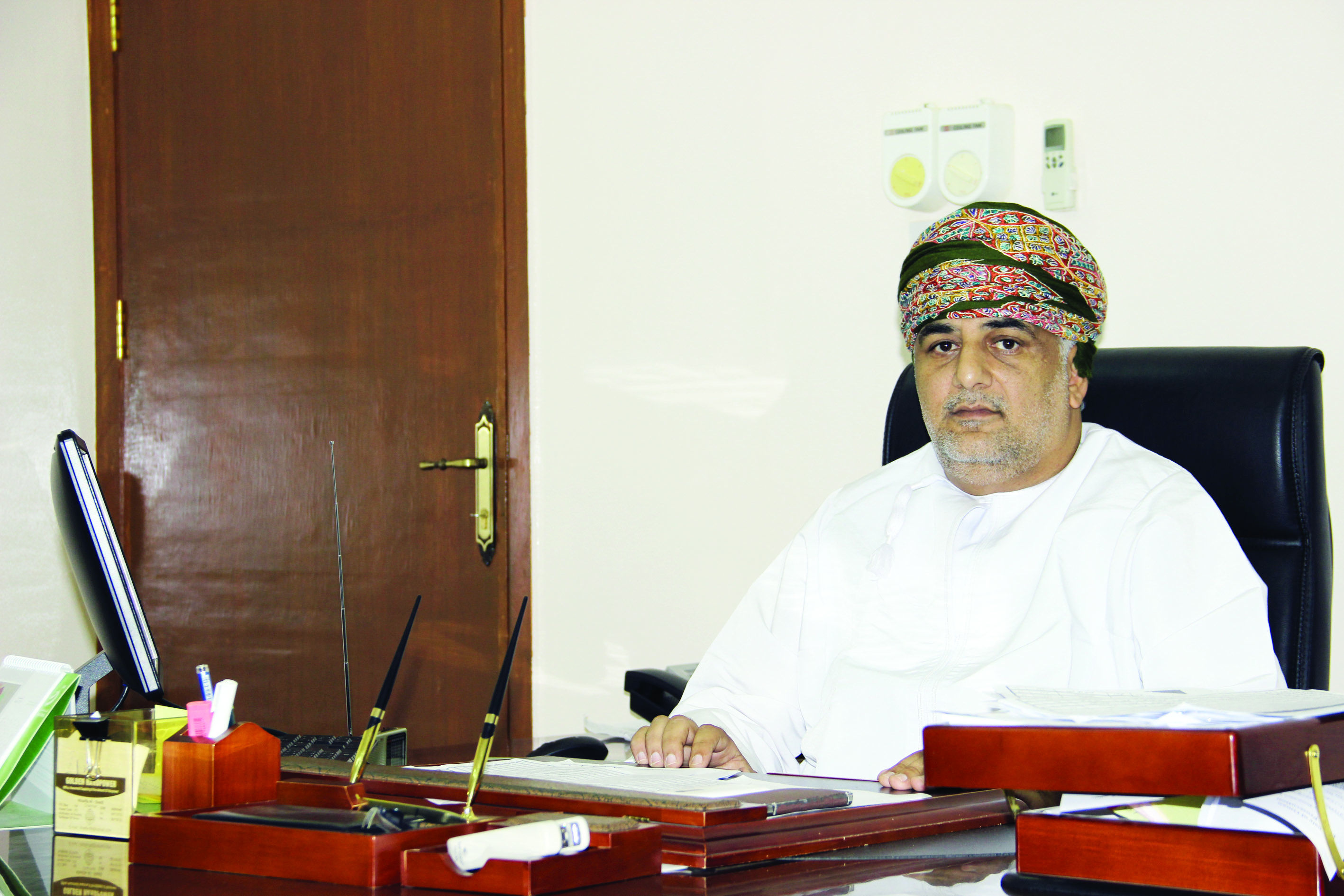 ضبط 98 وترحيل 72عامل وافد في الظاهرة