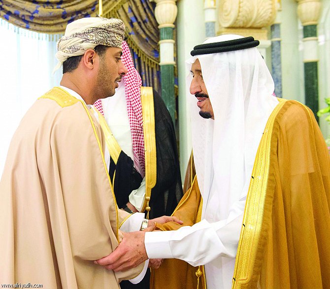 السعدي ينقل تحيات جلالة السلطان إلى خادم الحرمين