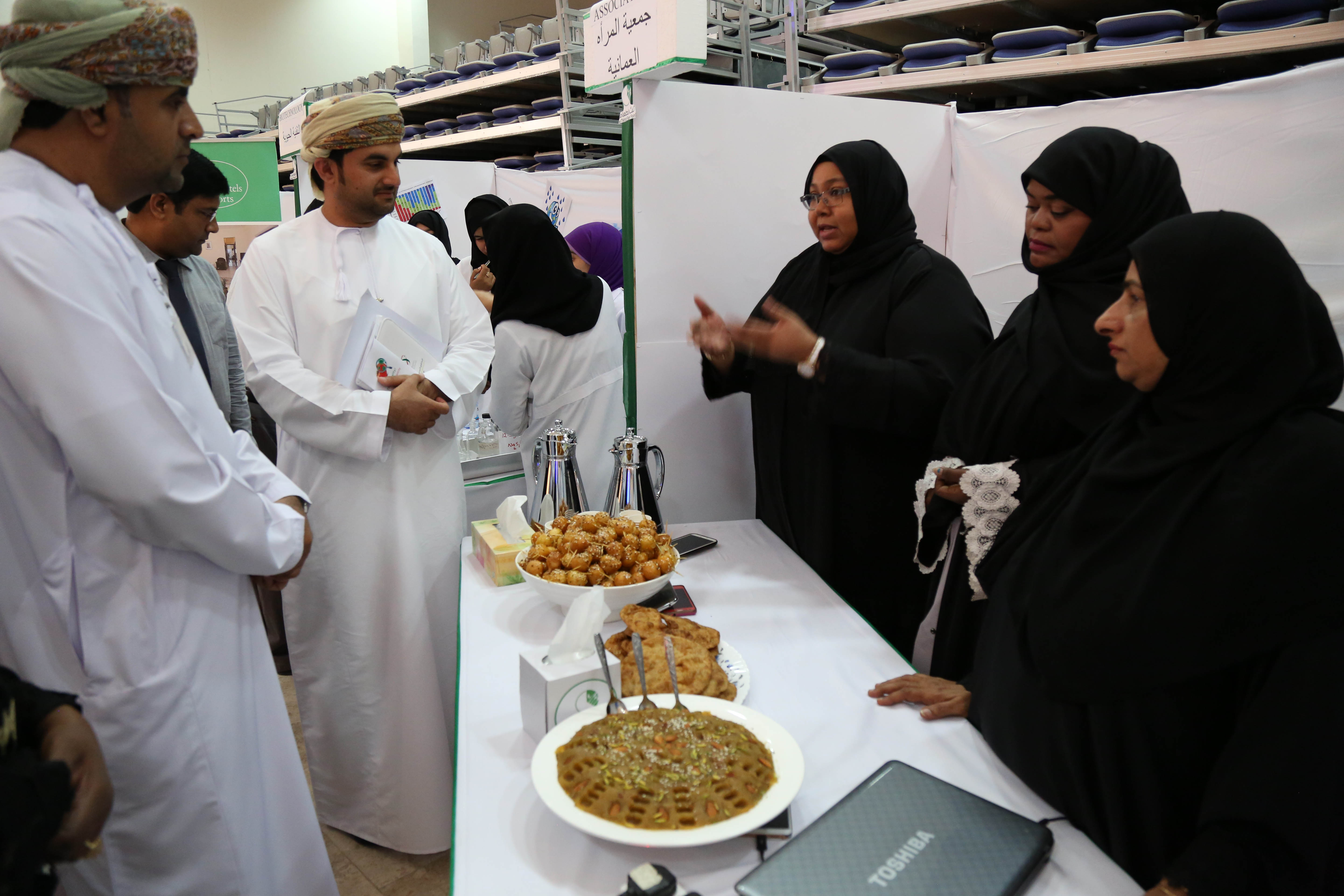 Oman's Sur College of Applied Sciences hosts food safety exhibition