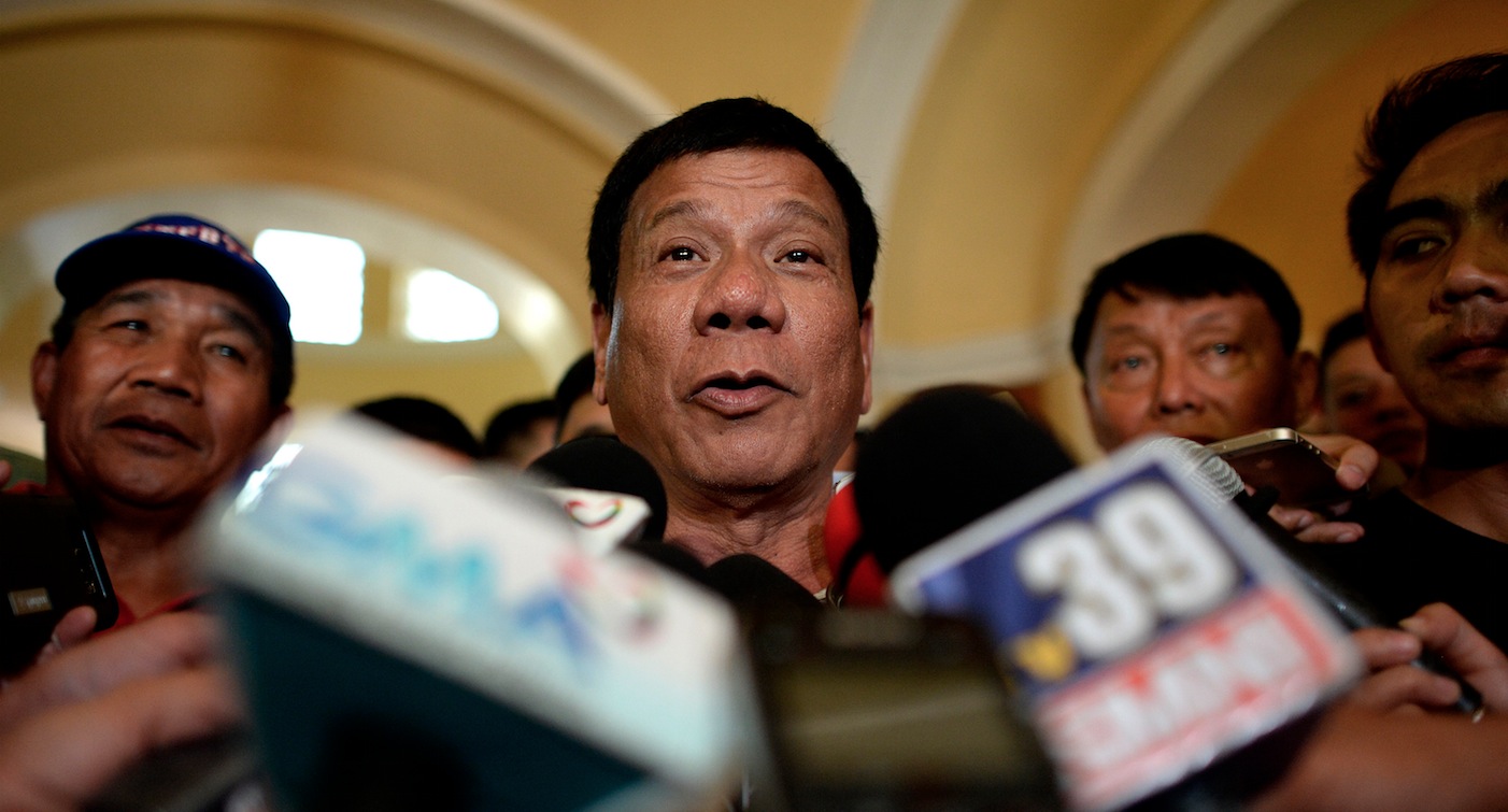 "رئيس الفلبين الجديد " هل يستطيع ان يفعلها ويقتلع الفساد ؟
