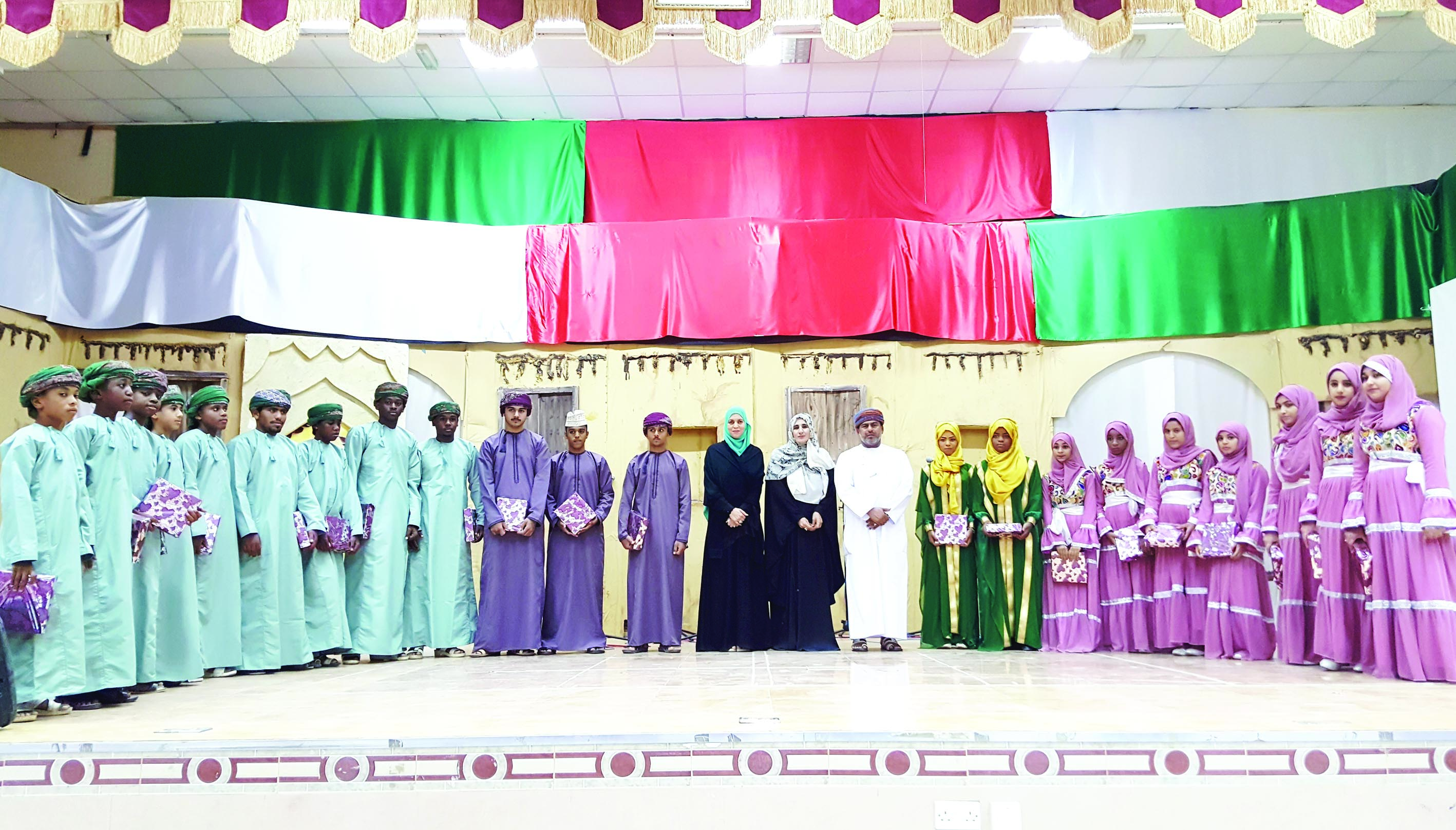 تقييم مهرجان الإنشاد الوطني الطلابي بجنوب الباطنة