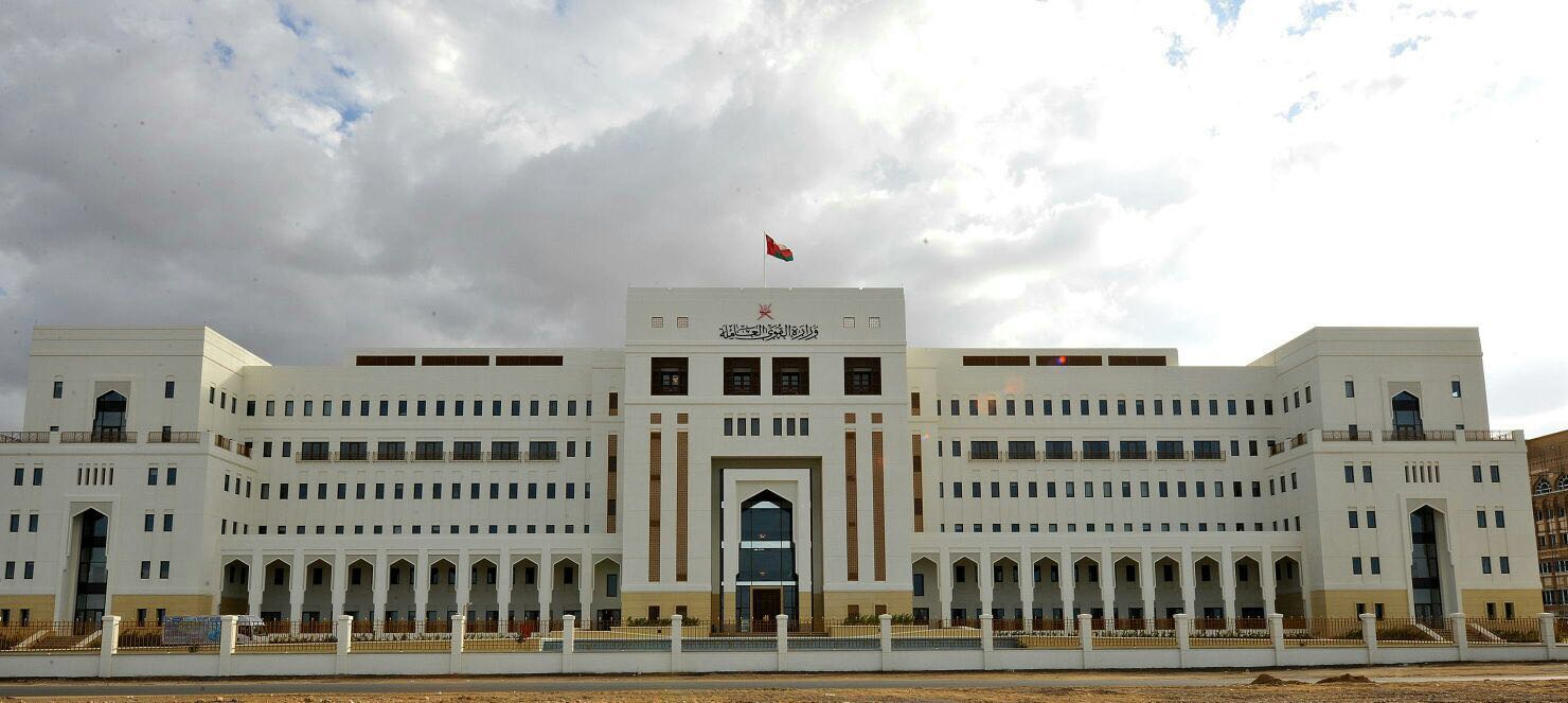 ضبط 100 عامل وترحيل 83 وافدًا في ابريل بمحافظة الظاهرة