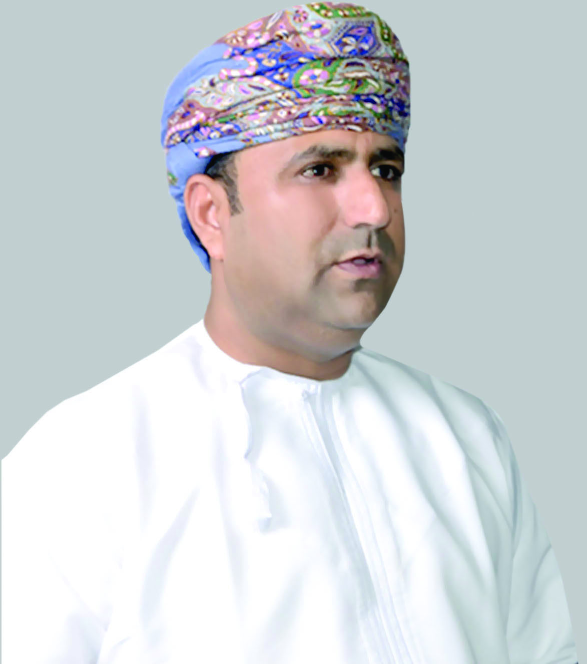 القـــوى العاملـــة تنفذ مداهمات ليلية وتضبط 185 مخالـــفاً