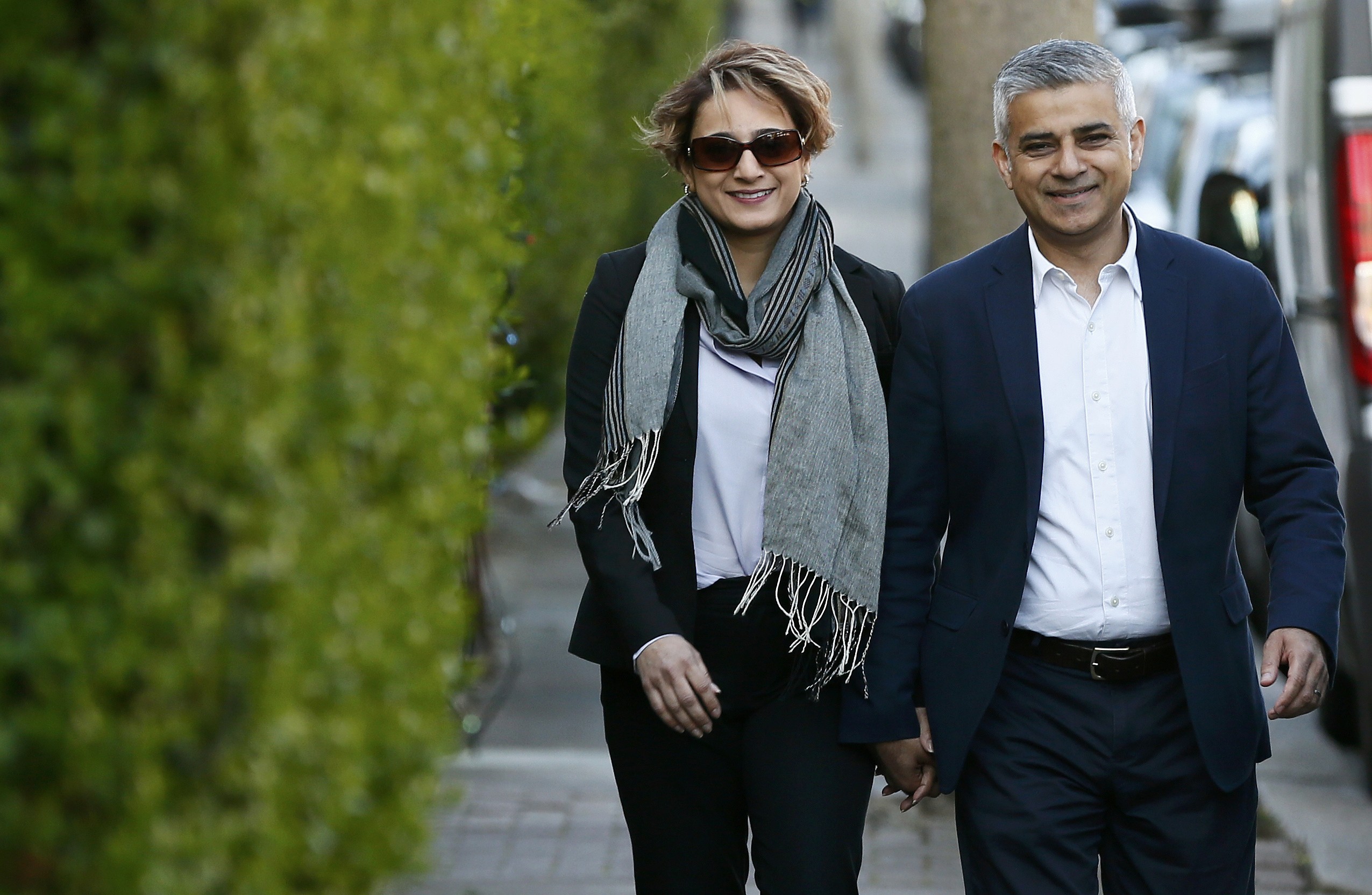 لماذا دعا عمدة لندن المسلم ترامب للقاء زوجته وابنتيه ؟