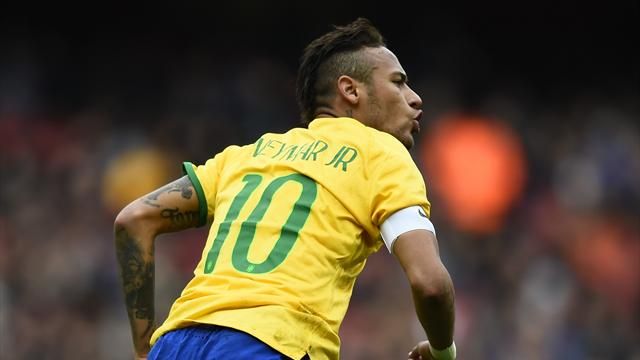 دونجا يهدد نيمار بسحب شارة قائد منتخب السيلساو، لماذا؟