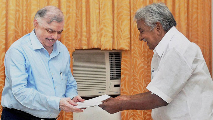 Kerala Chief Minister Oommen Chandy resigns, attributes 'false propaganda' to loss