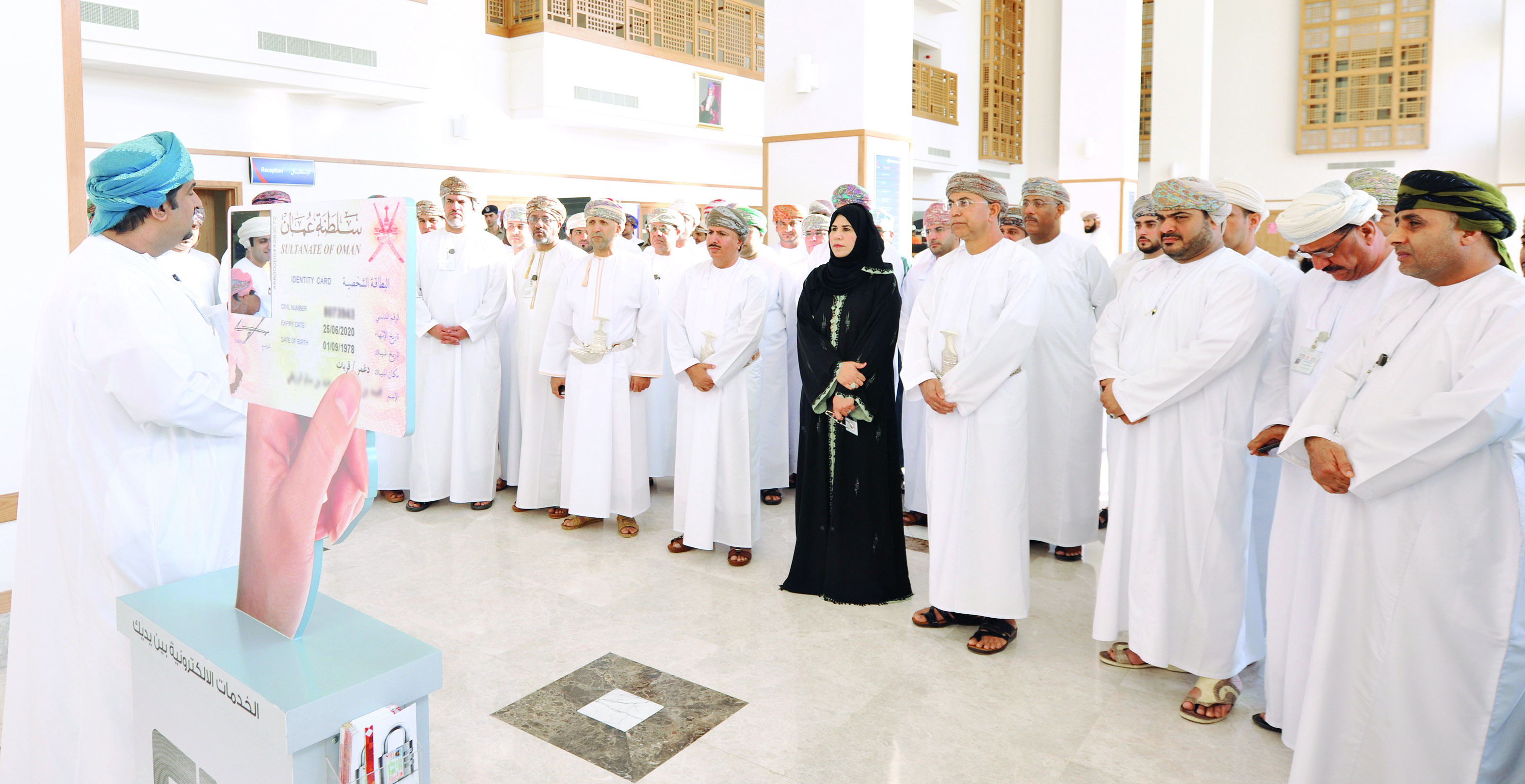 الخدمات الالكترونية تقدم تسهيلات جديدة للقوى العاملة وأصحاب الأعمال