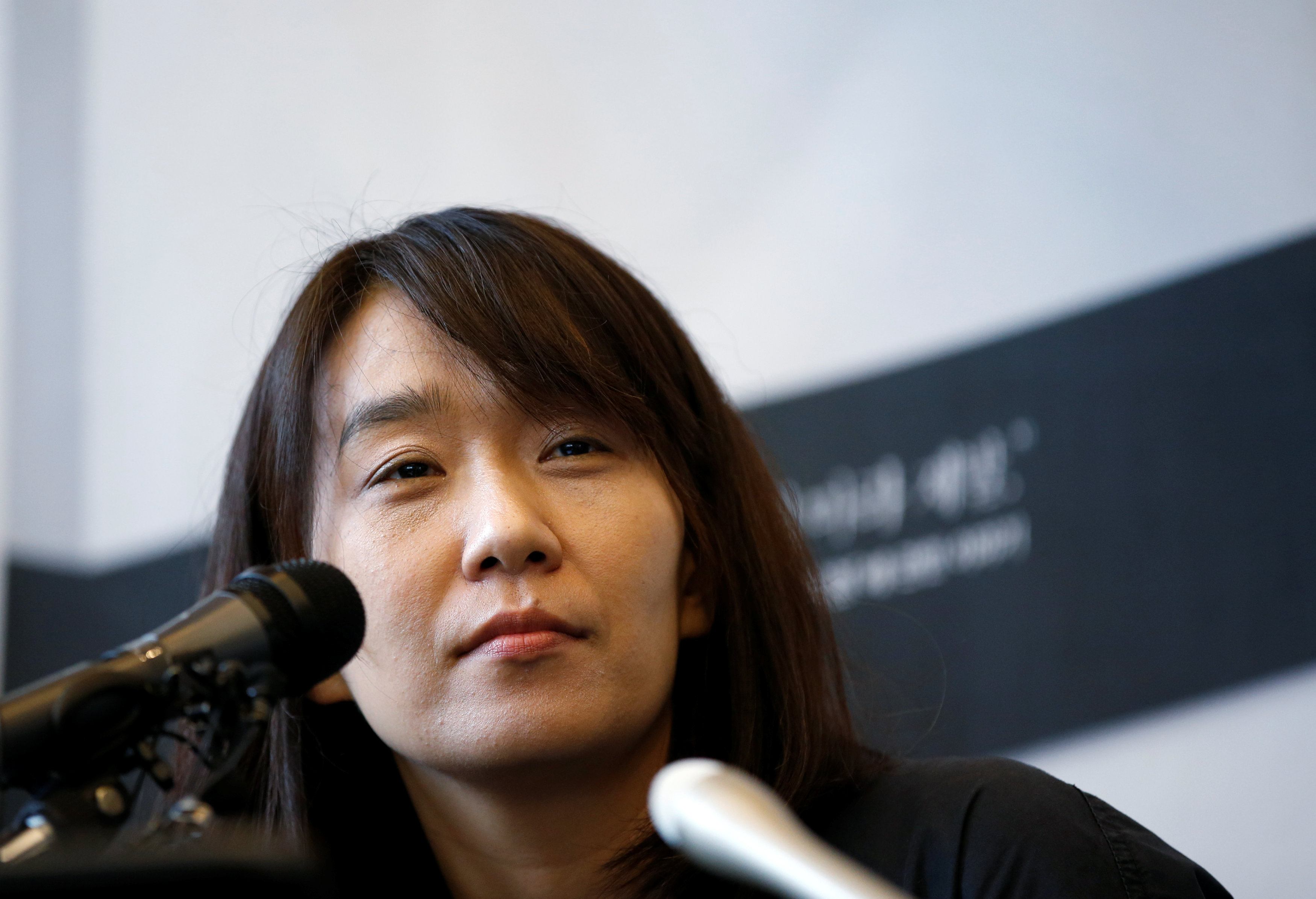 Booker International Prize winner urges fellow Koreans to read more
