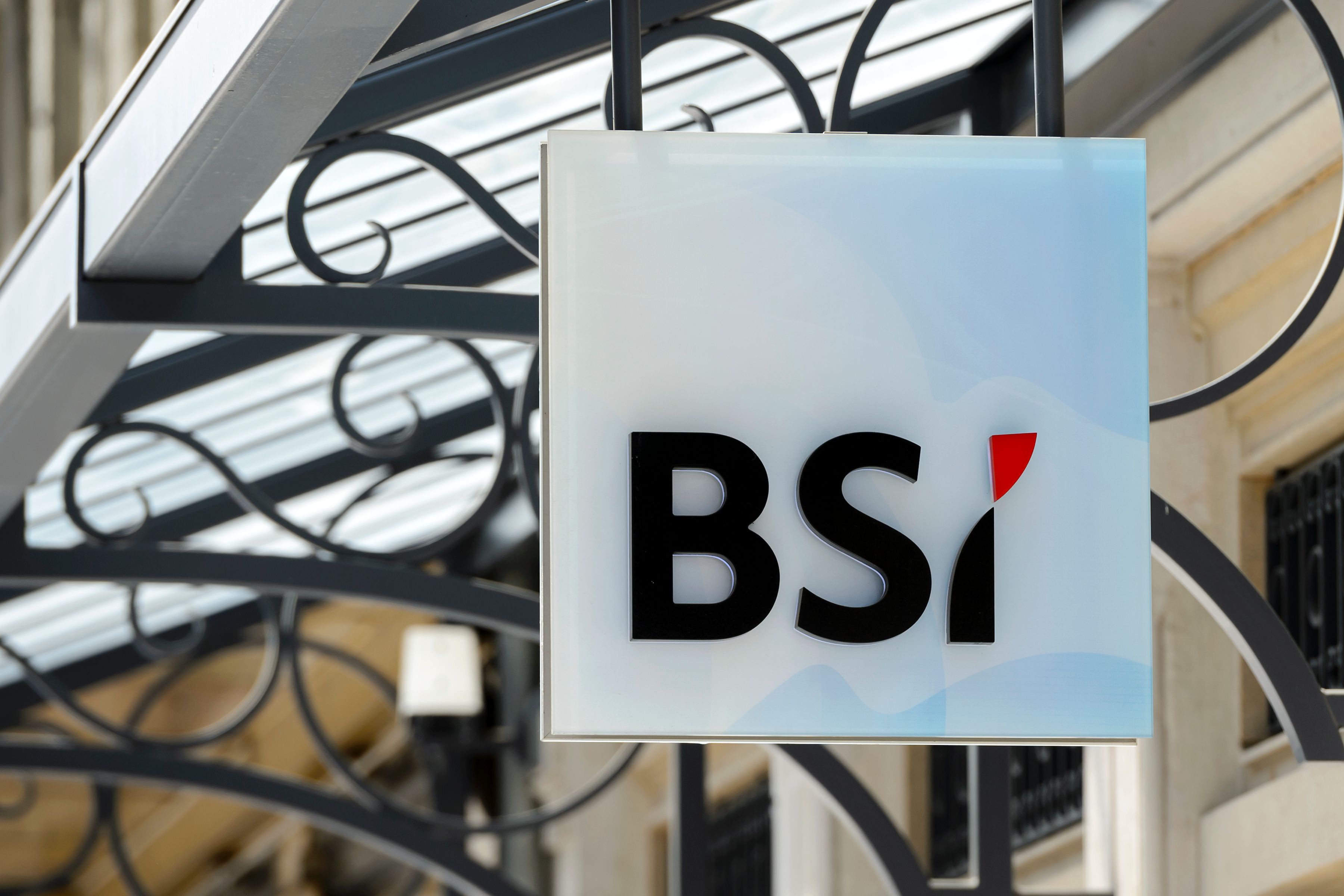 Singapore orders BSI bank unit shut as 1MDB probe widens