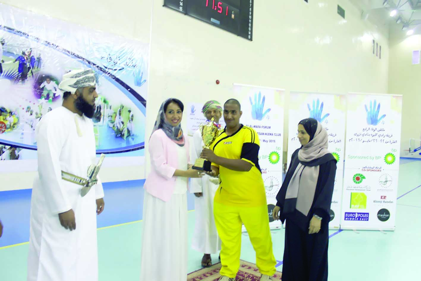 نجاح متميز لليوم الرياضي المفتوح بمجمع نـزوى الرياضي