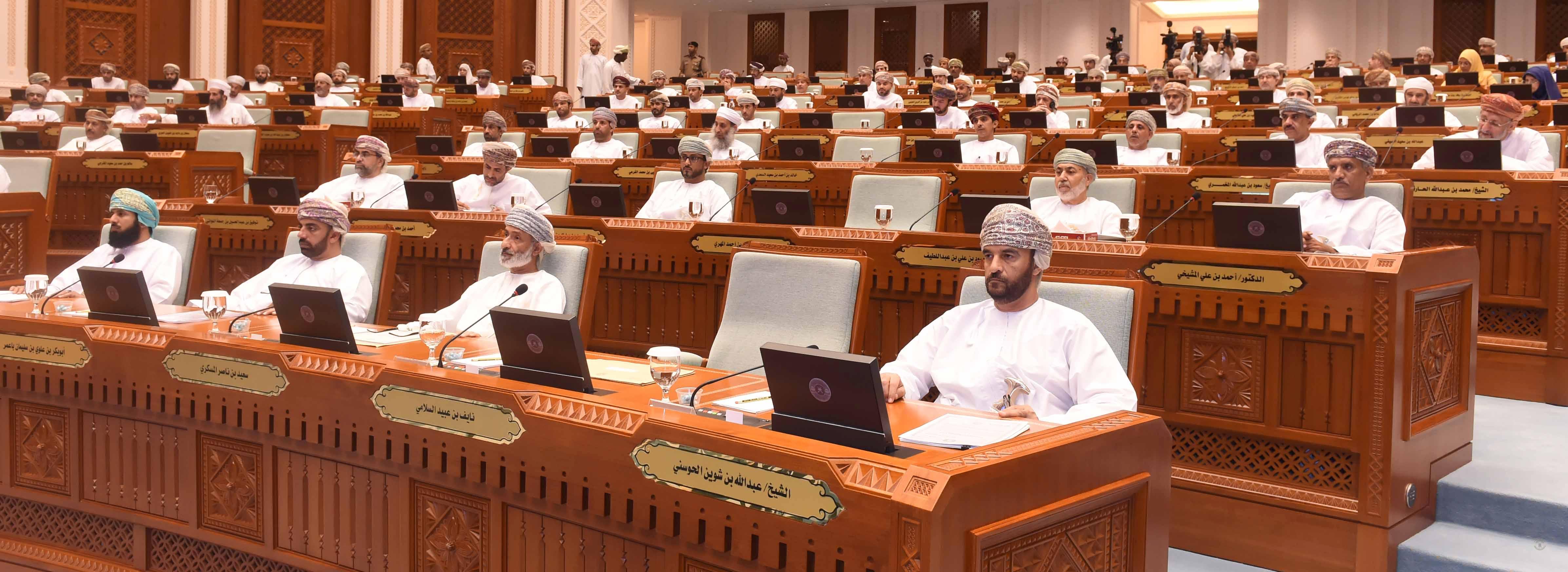 المواطن "يستهدف" وشركات تسييل الغاز والصناعات البتروكيماوية تتمتع بتسهيلات ضريبية "مفرطة"