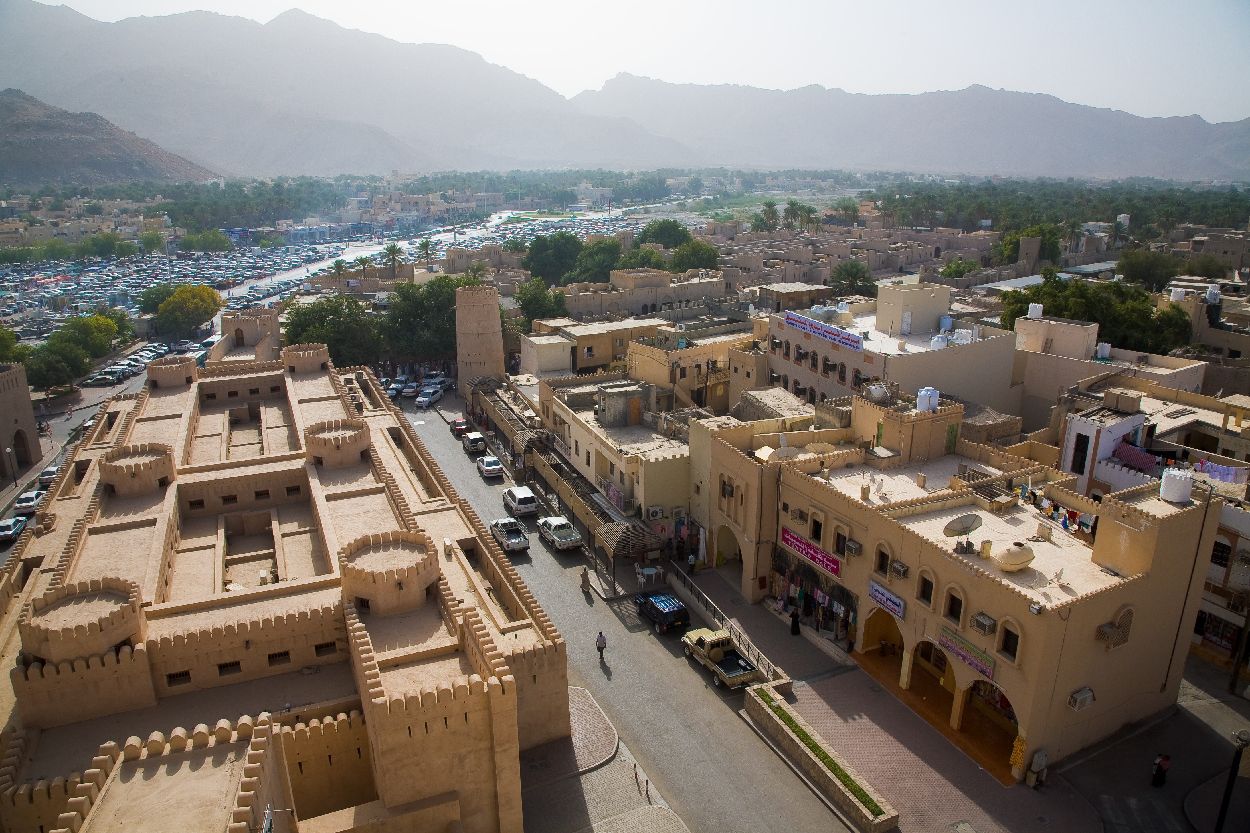 إحدى استثمارات وزارة الدفاع .. الافتتاح الرسمي لـ نزوى جراند مول .. غدا