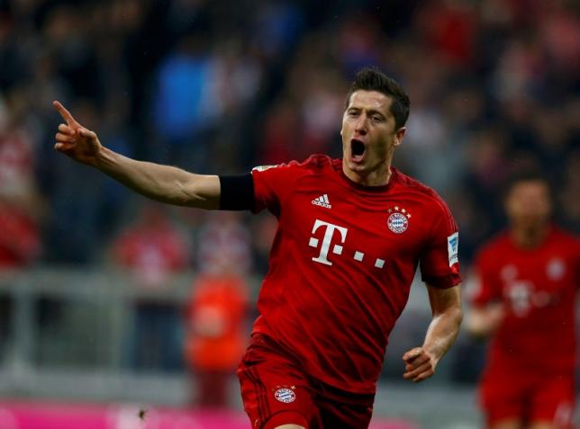 ليفاندوفسكي يجري محادثات مع ريال مدريد بعلم البايرن