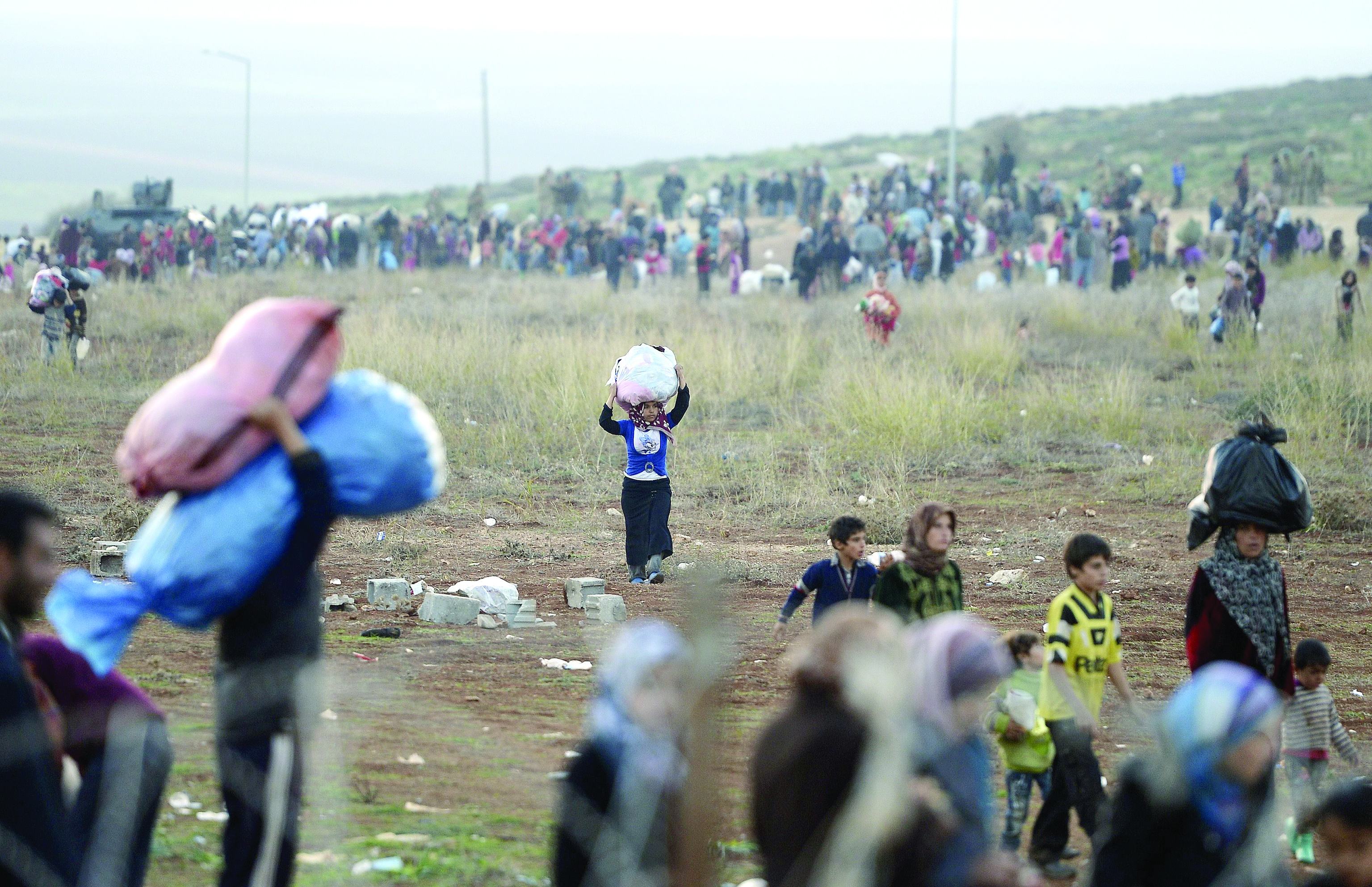 داعش يتسبب بنزوح جماعي من حلب