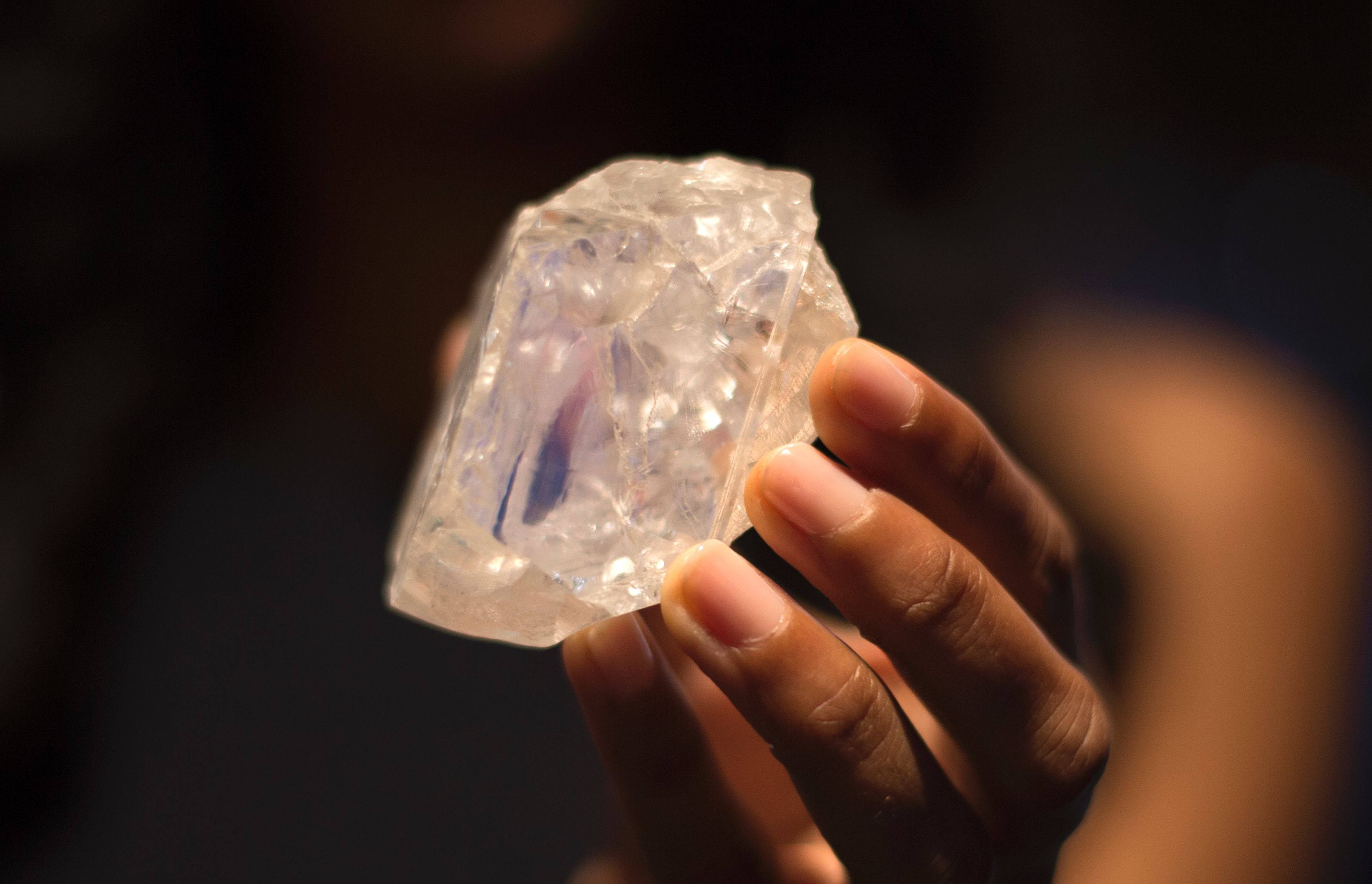 World's biggest diamond to be auctioned in London next month