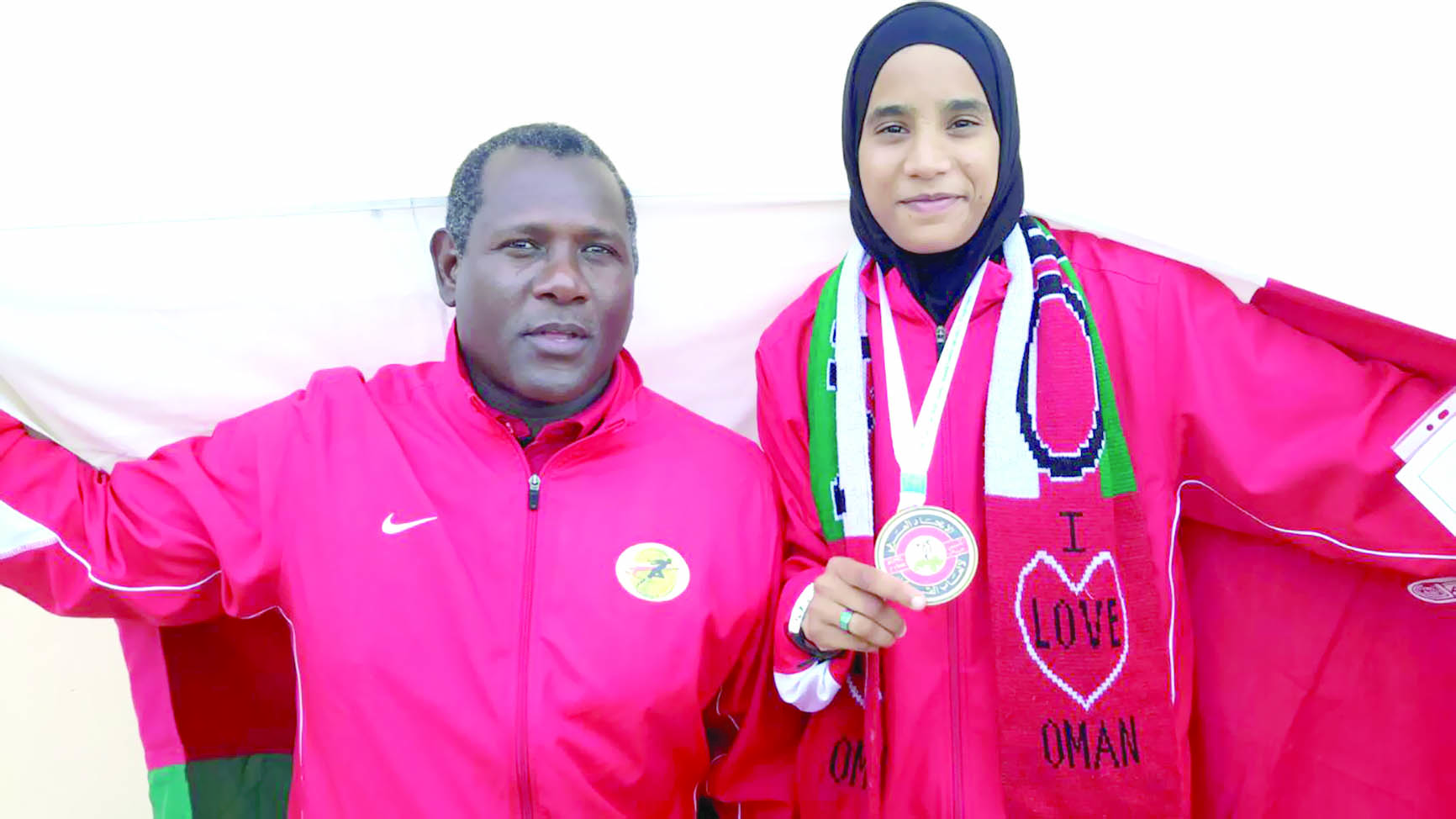 في البطولة العربية لألعاب القوى

التتابع يضيف ذهبية إلى رصيد السلطنة والحصيلــة ترتفع إلى خمــس ميداليــات