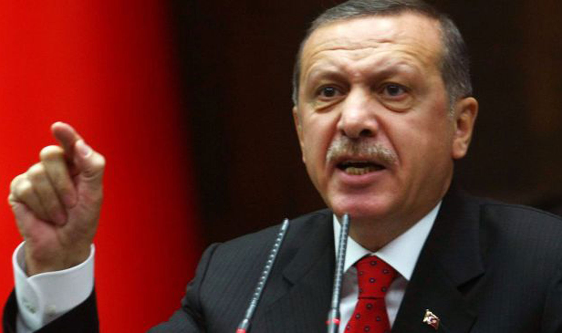 اردوغان يتهم التحالف بانه ترك تركيا "وحيدة" في مواجهة الإرهابيين