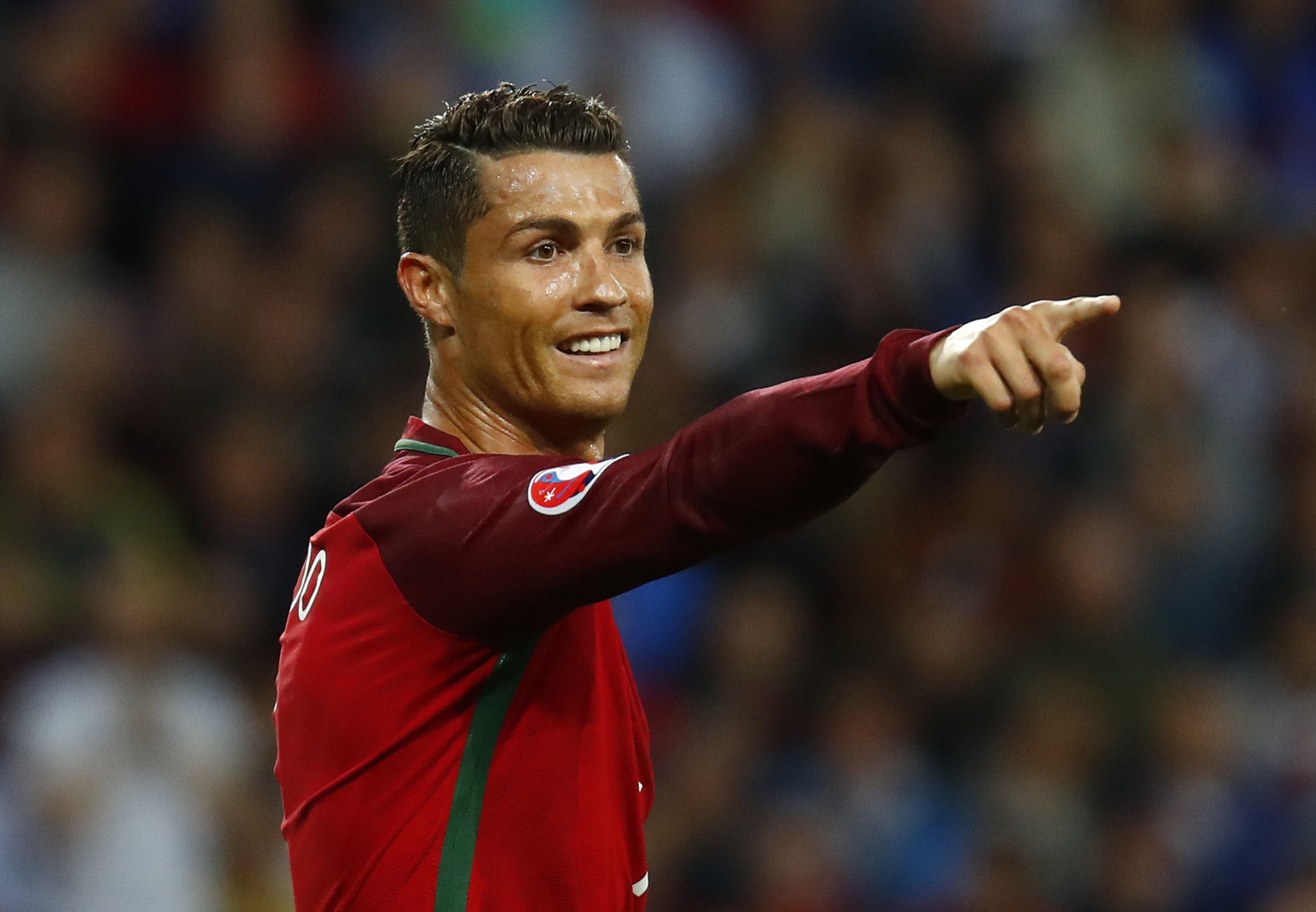 رونالدو يعادل رقم فيجو مع منتخب البرتغال