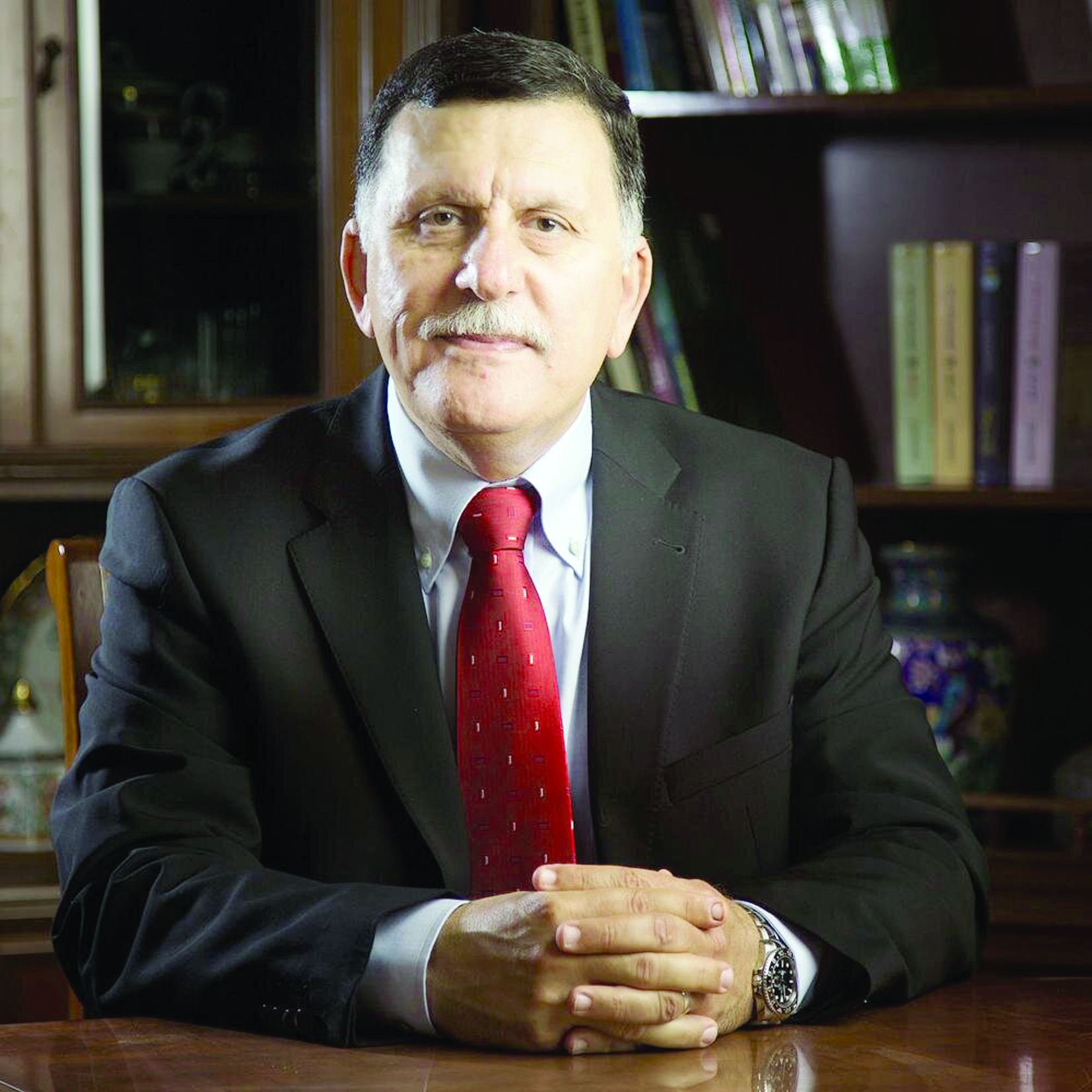 القوات الليبية تطوق داعش في سرت
