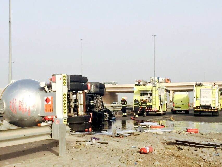 Oman accident: Driver killed in petrol tanker crash